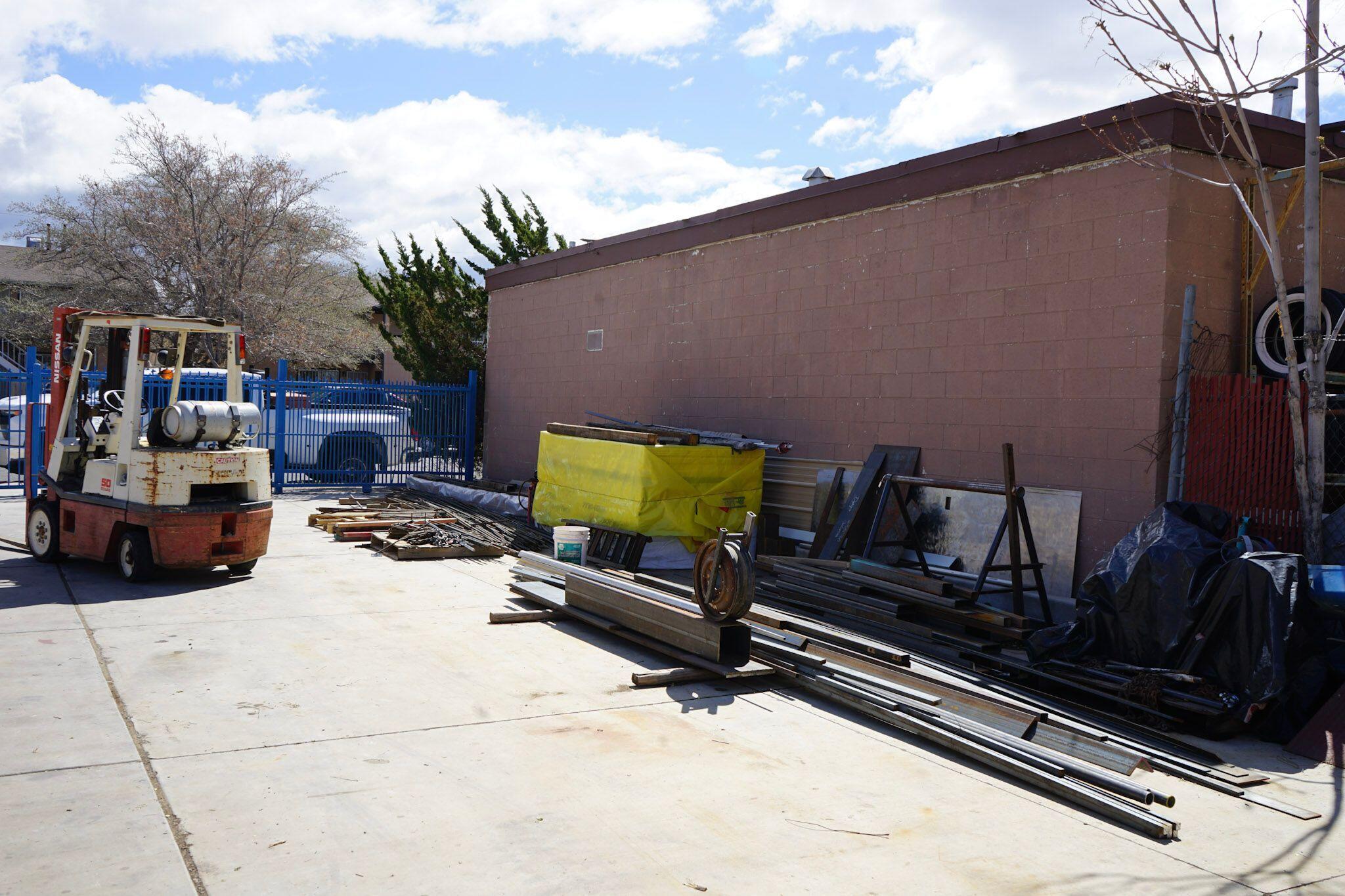 127 General Somervell Street NE