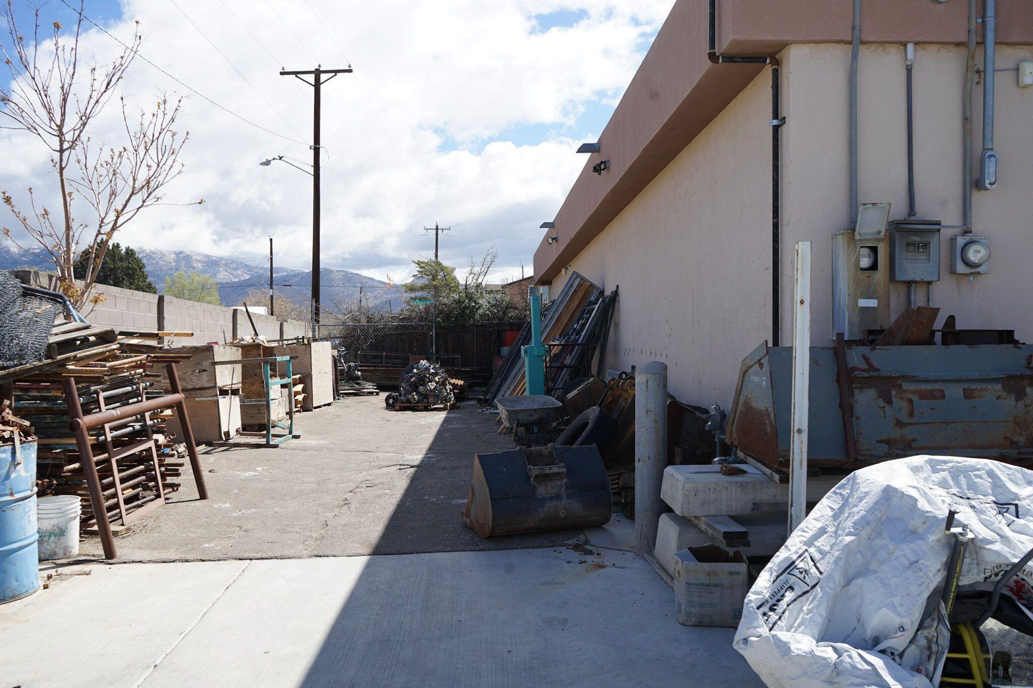 127 General Somervell Street NE