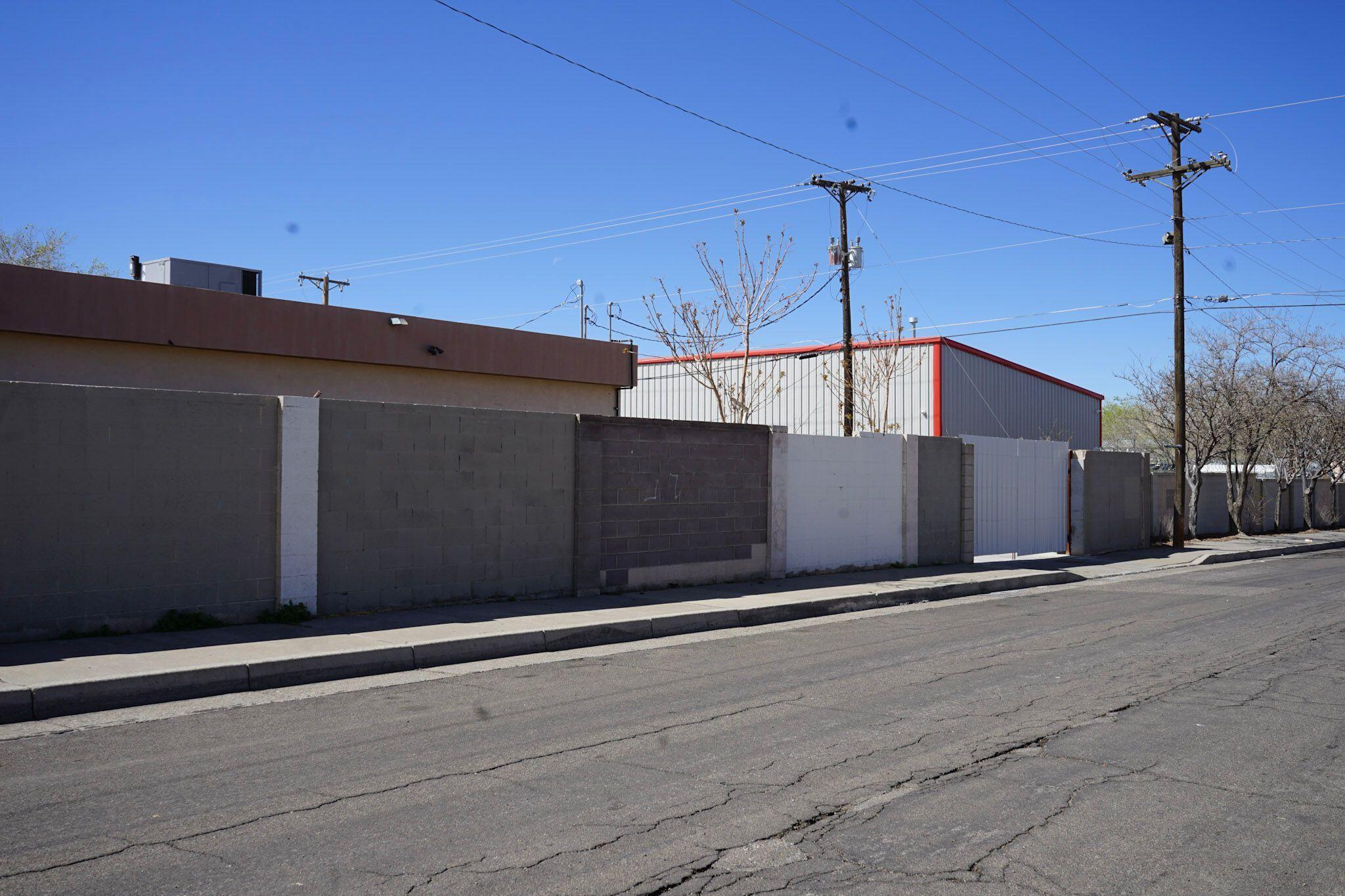 127 General Somervell Street NE