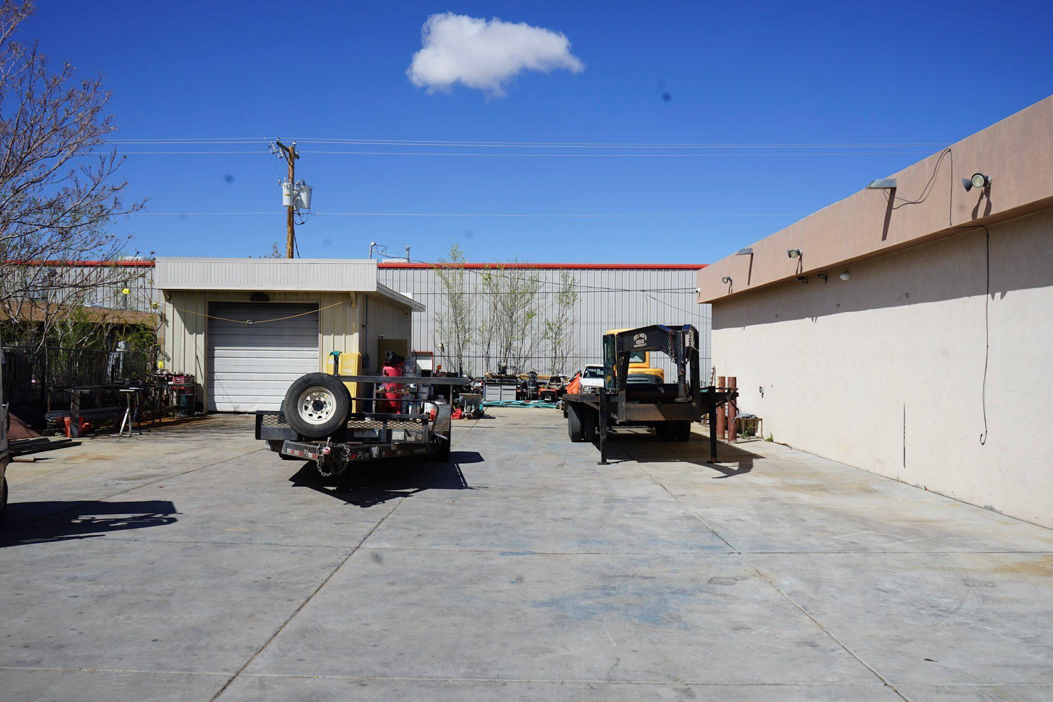 127 General Somervell Street NE