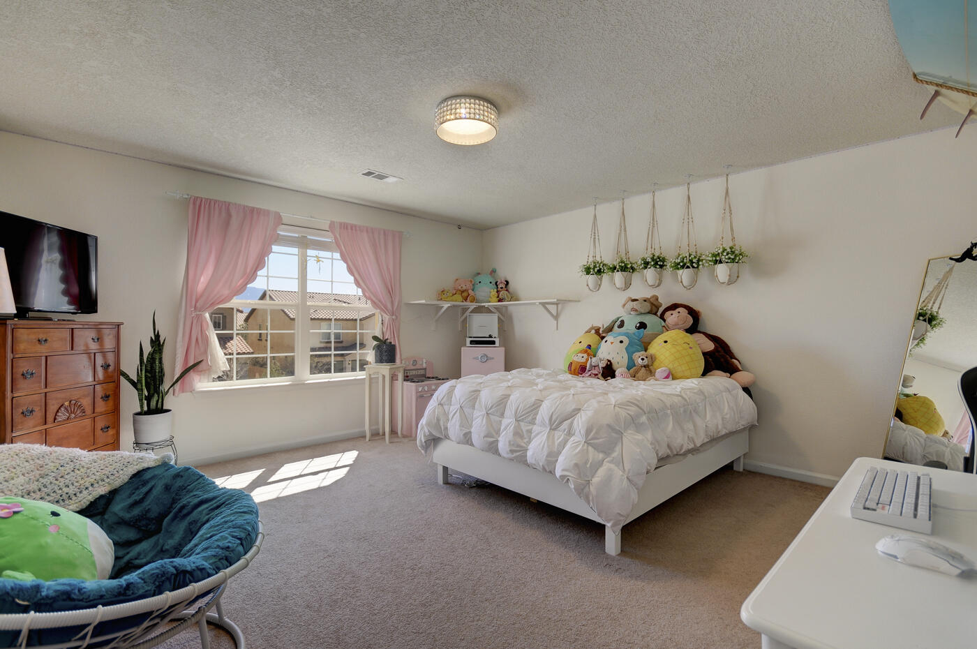 19 Monte Vista Drive NE