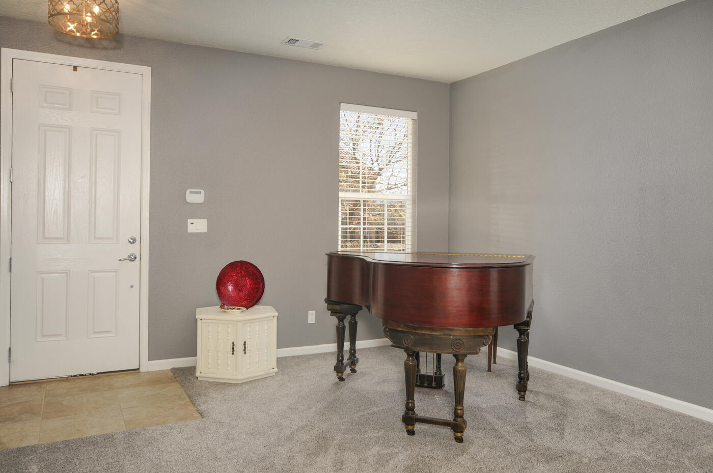 19 Monte Vista Drive NE