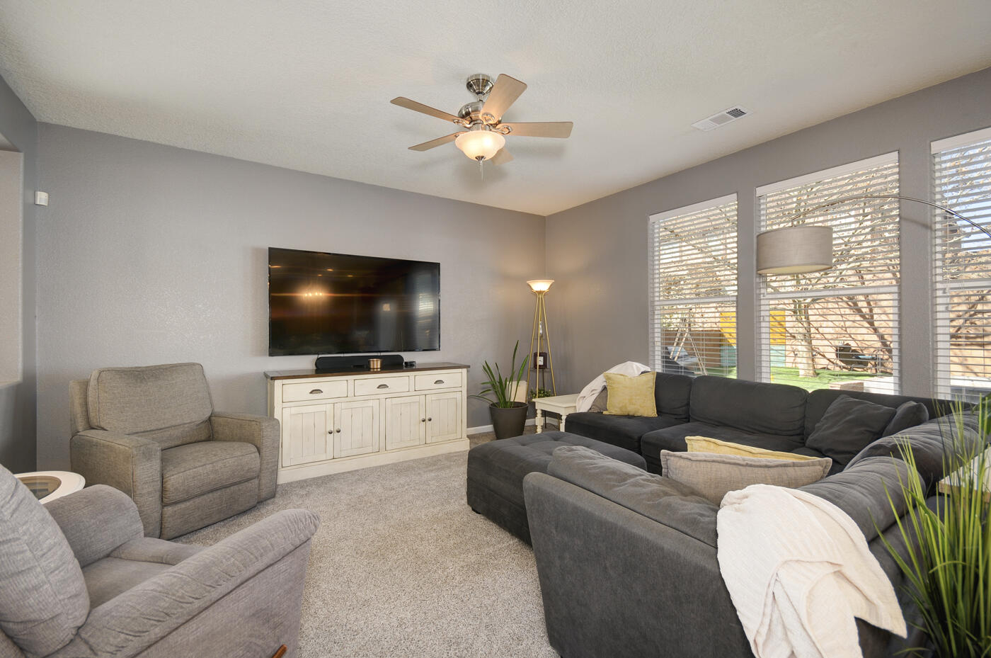 19 Monte Vista Drive NE