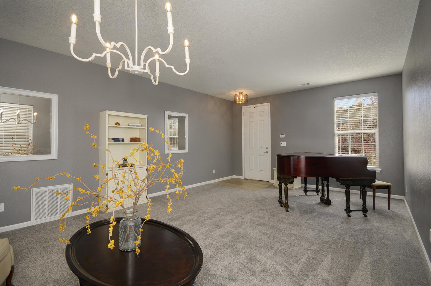 19 Monte Vista Drive NE