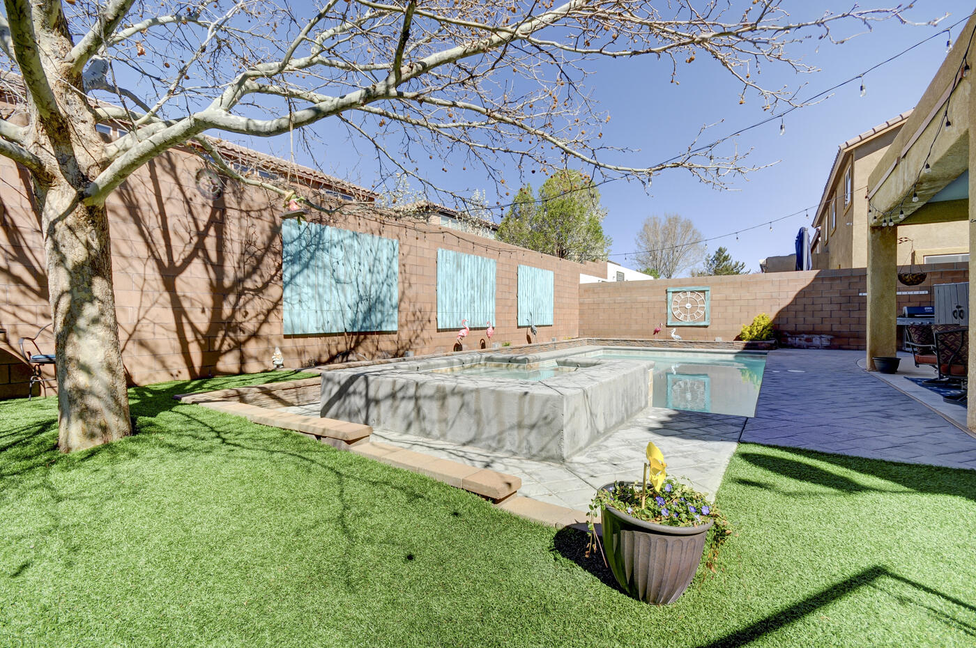 19 Monte Vista Drive NE