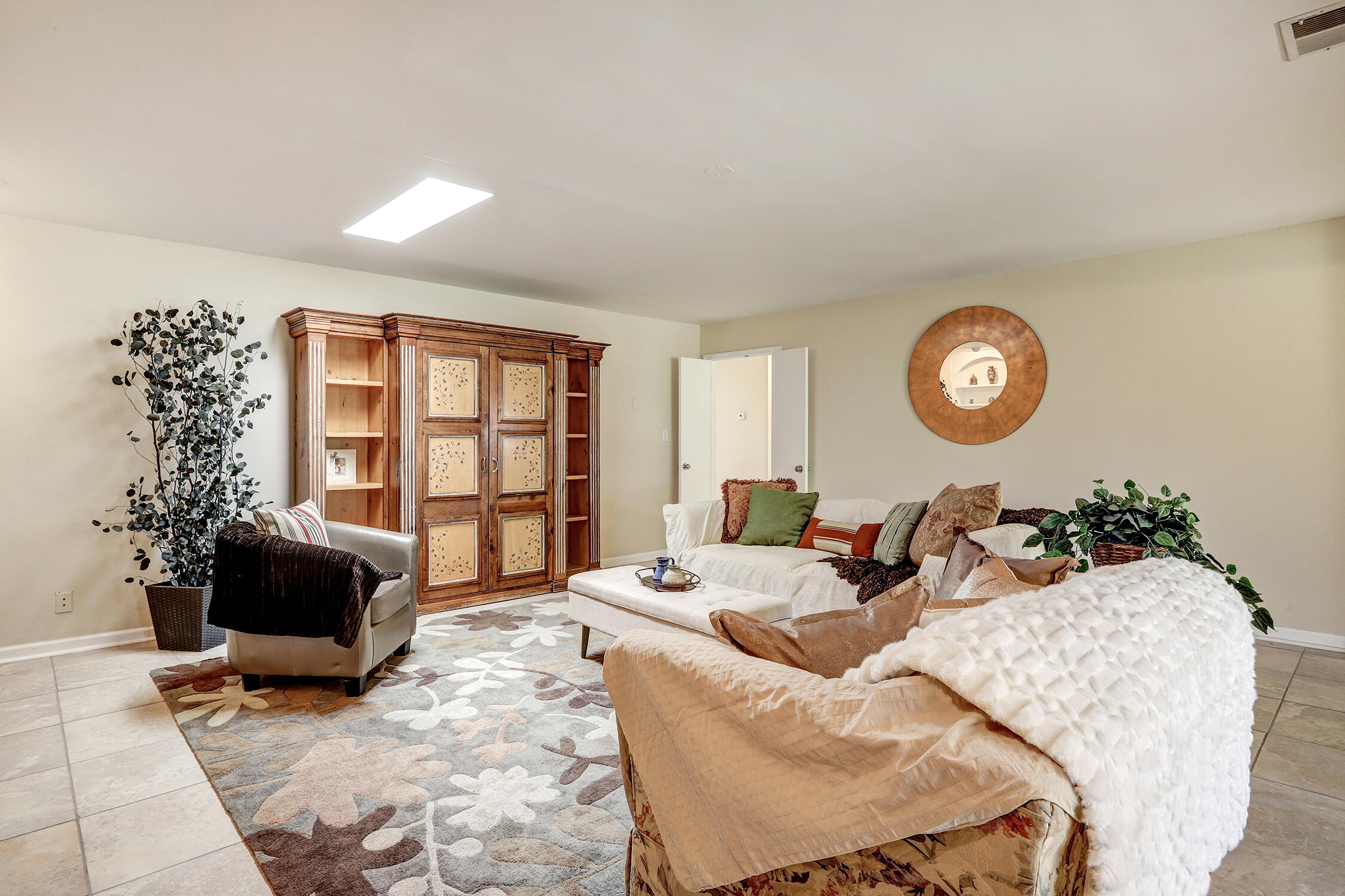 1020 Brazos Place SE