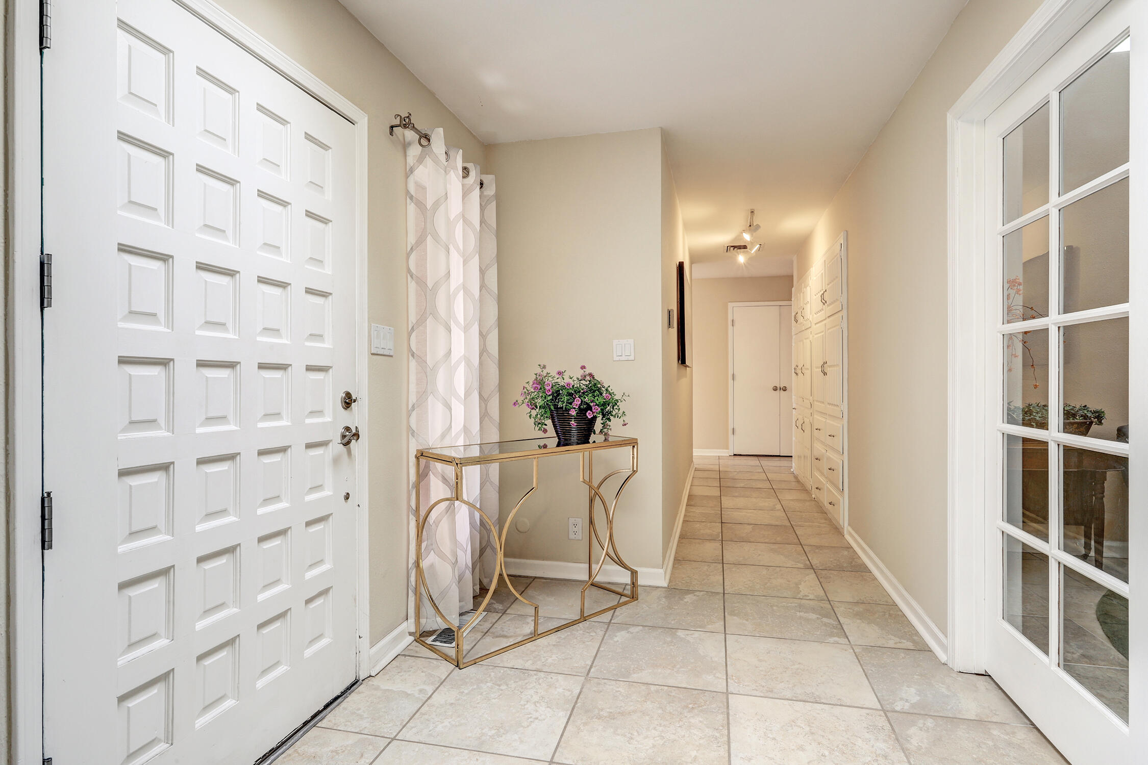 1020 Brazos Place SE