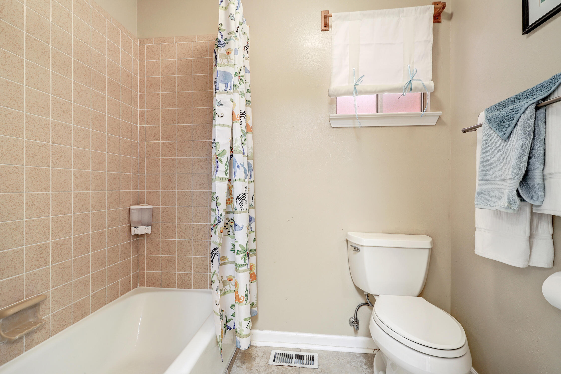 1020 Brazos Place SE