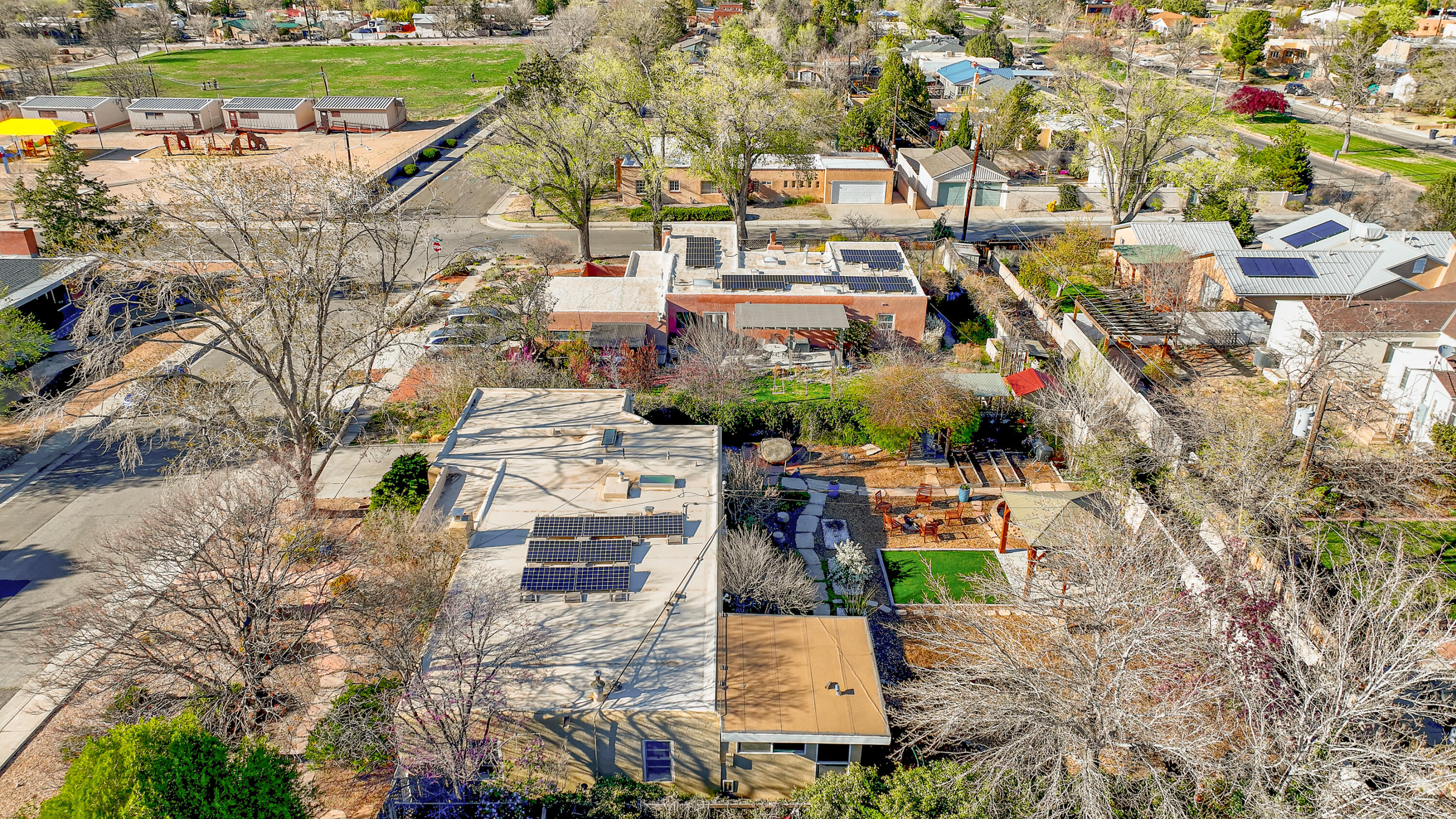 706 Amherst Drive SE