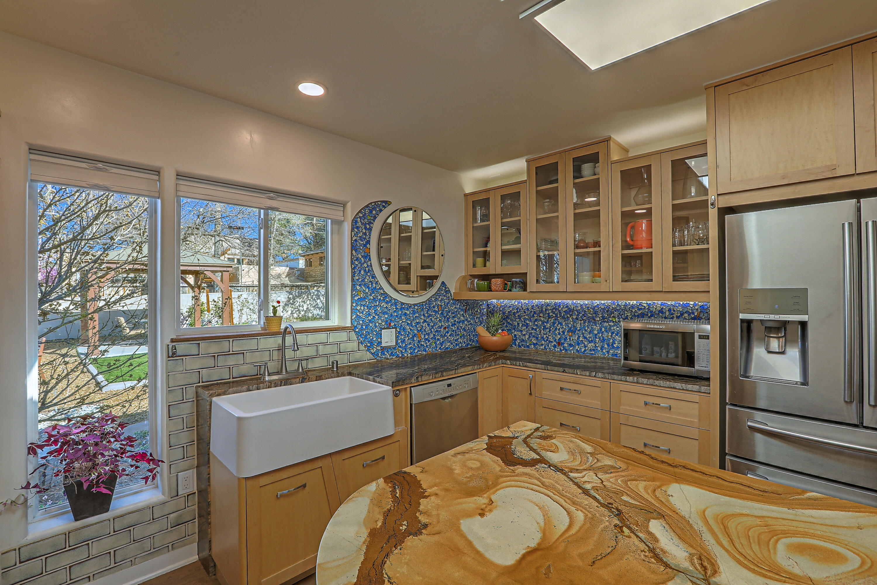 706 Amherst Drive SE