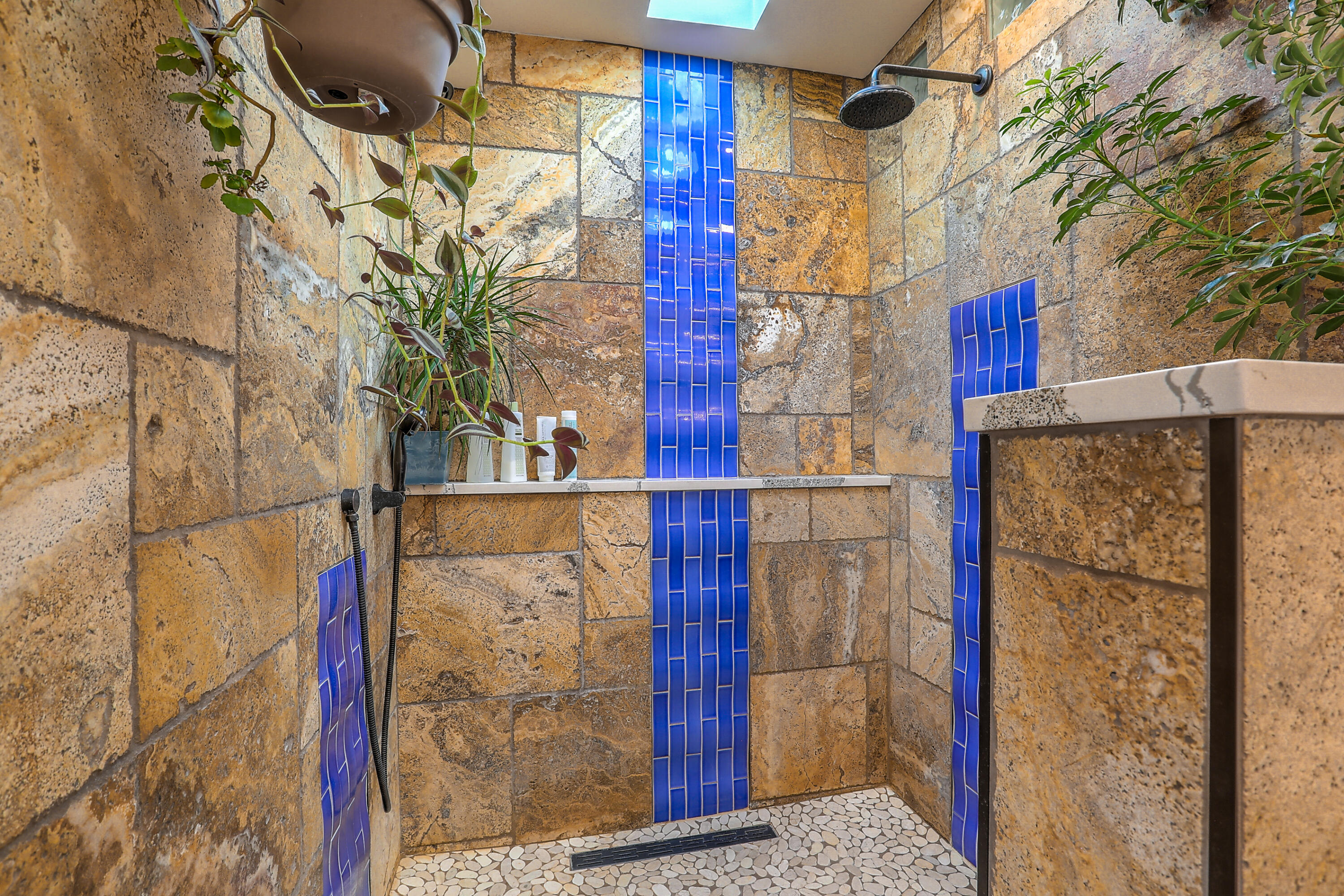 706 Amherst Drive SE