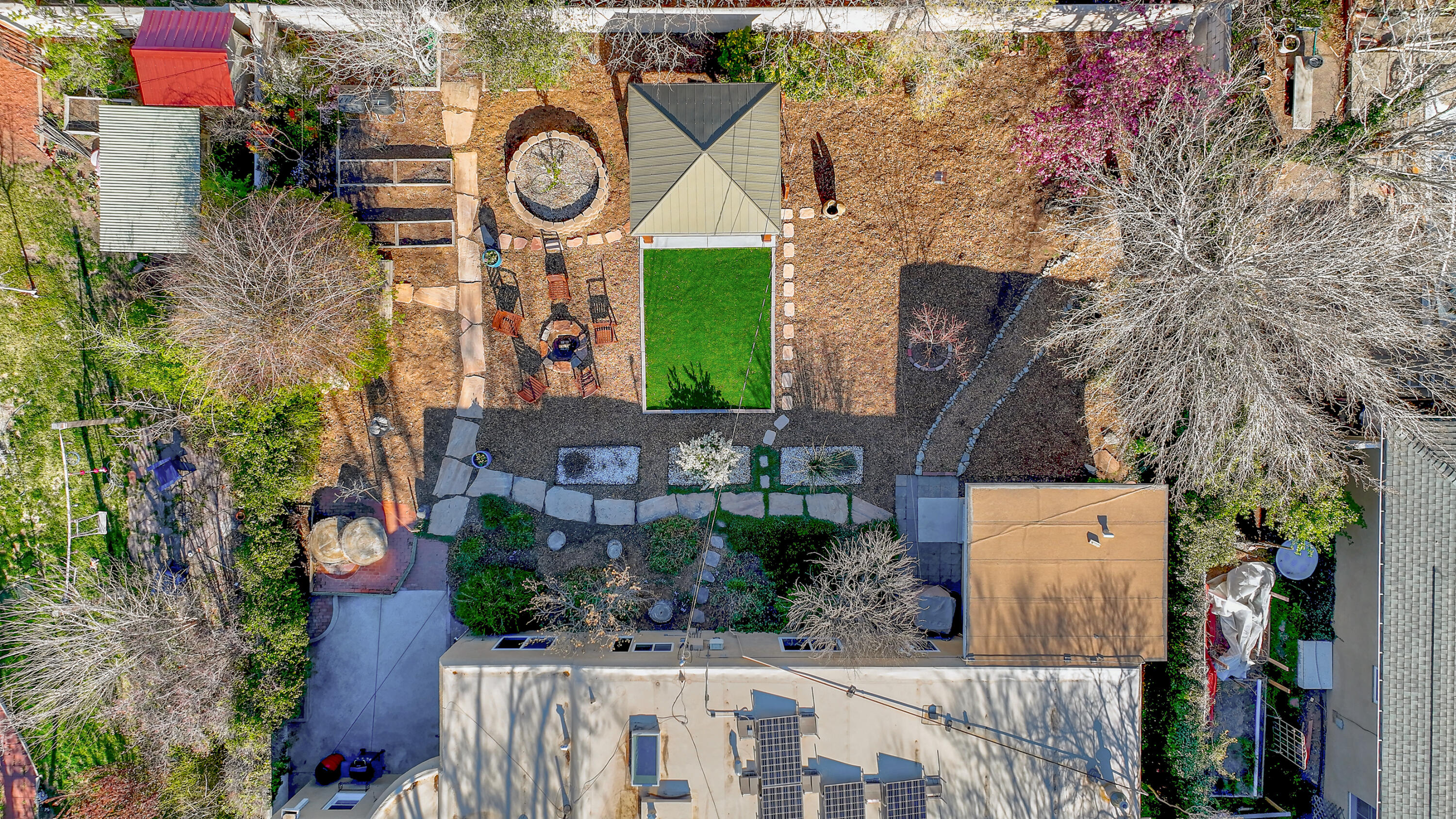 706 Amherst Drive SE