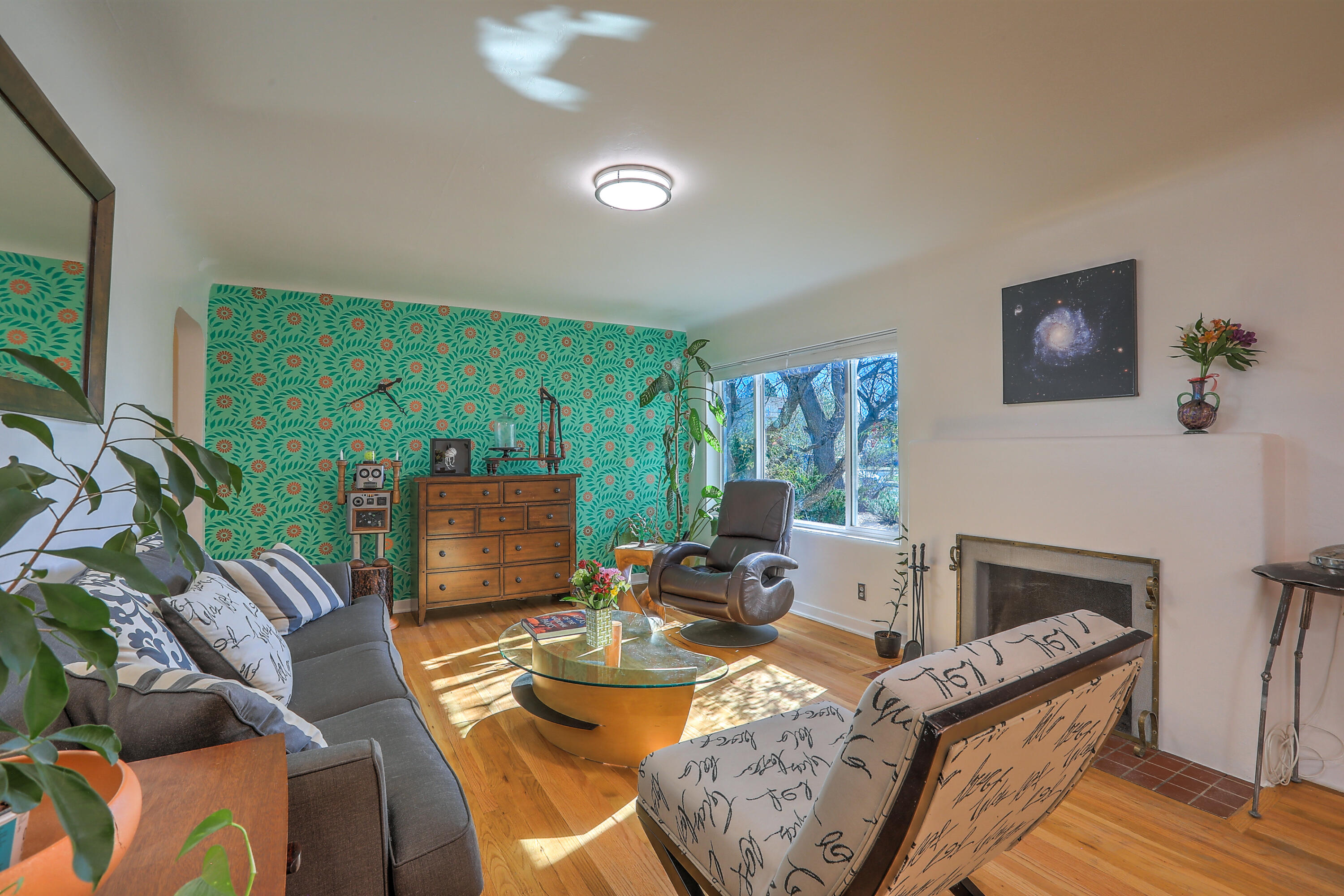 706 Amherst Drive SE