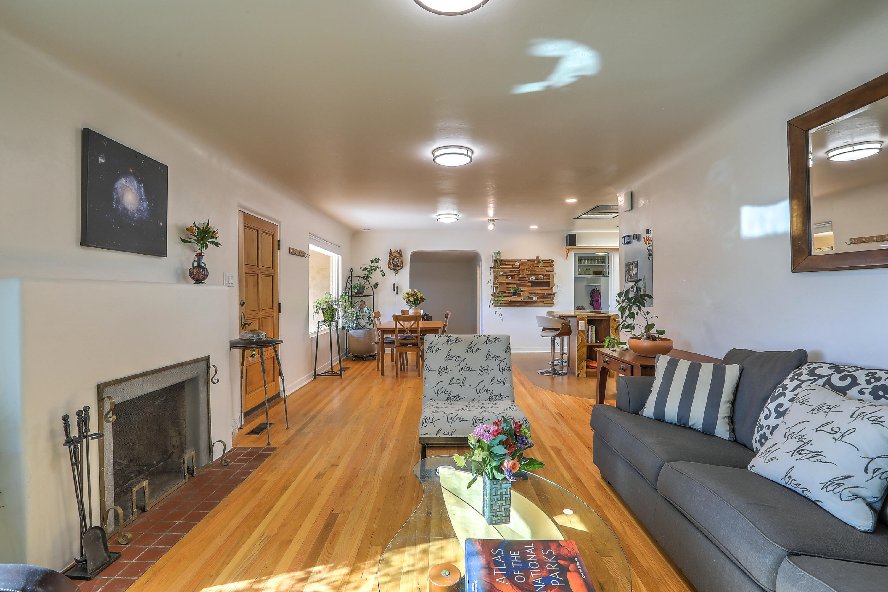 706 Amherst Drive SE