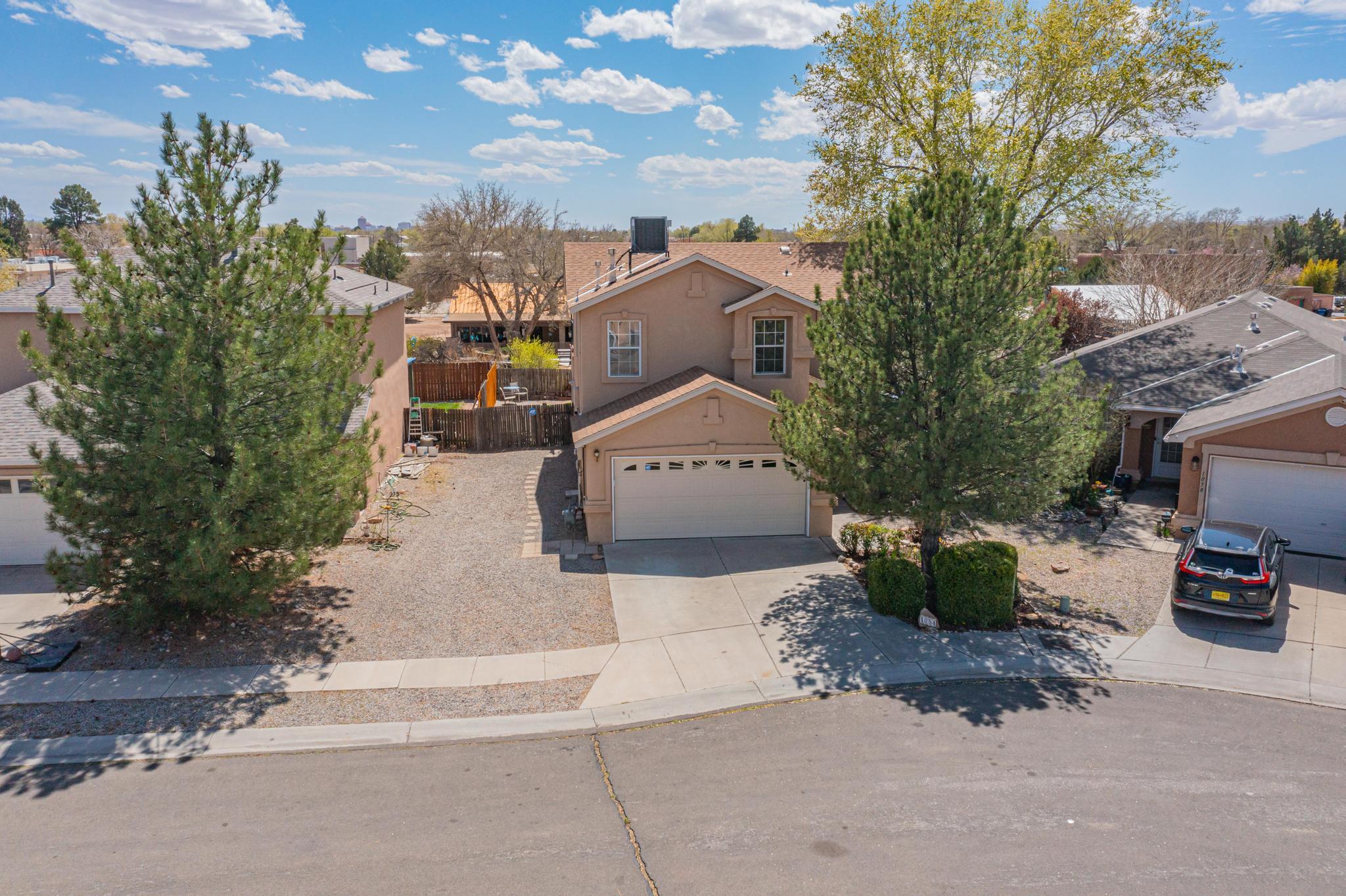 1054 Las Golondrinas Court NW