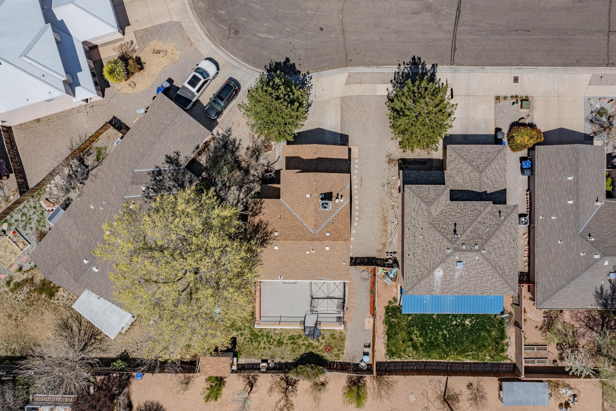 1054 Las Golondrinas Court NW