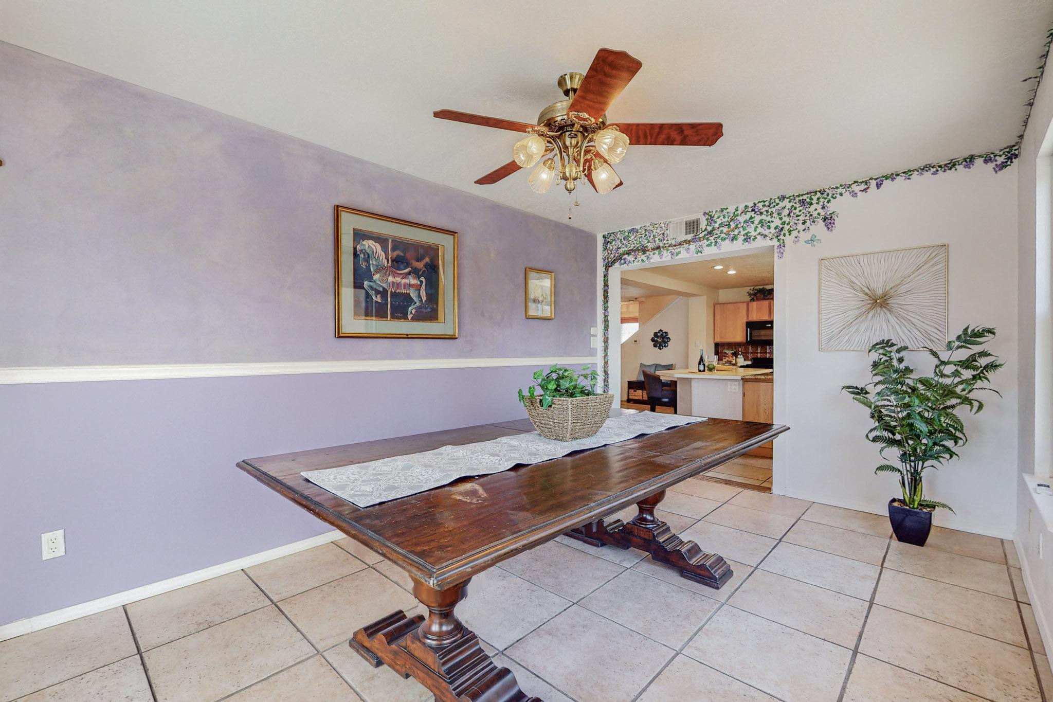 1054 Las Golondrinas Court NW