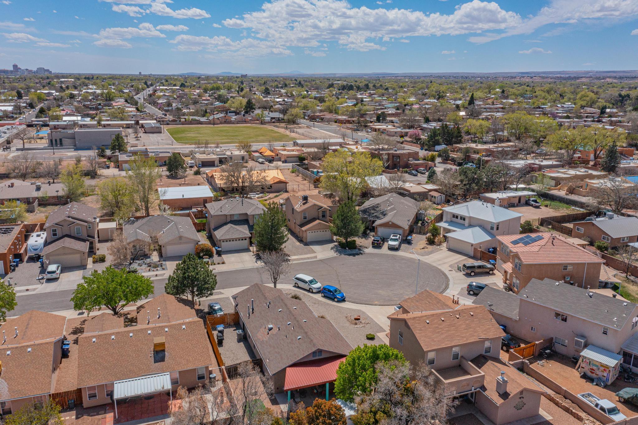 1054 Las Golondrinas Court NW