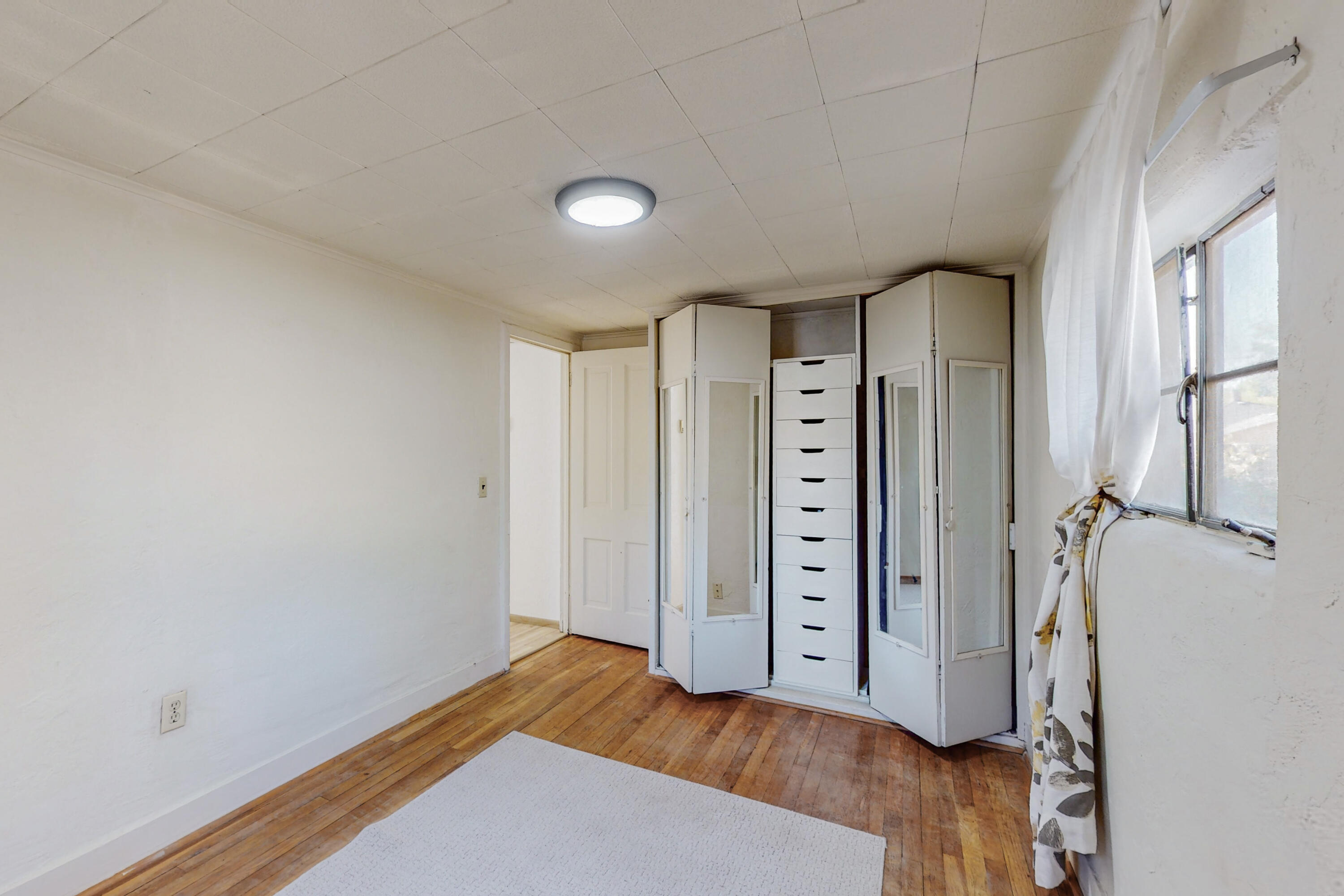 225 A Willow Road NW