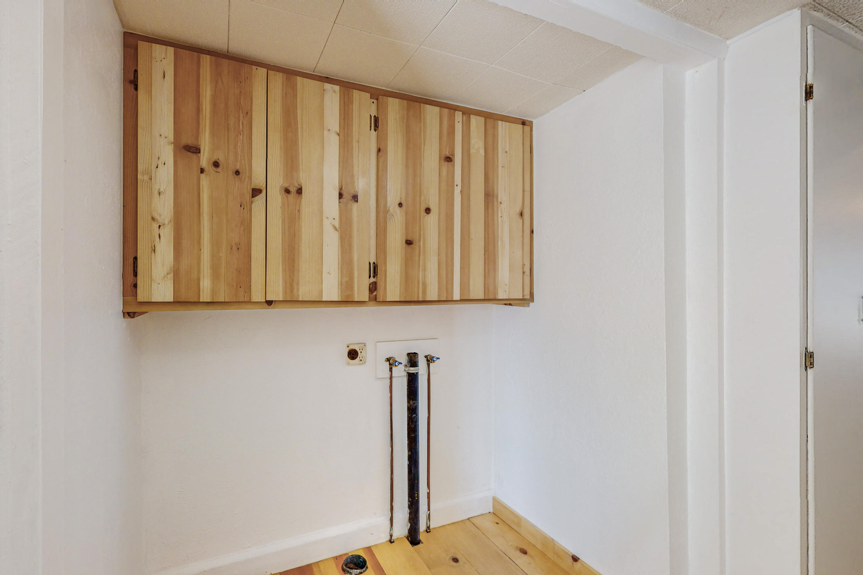 225 A Willow Road NW