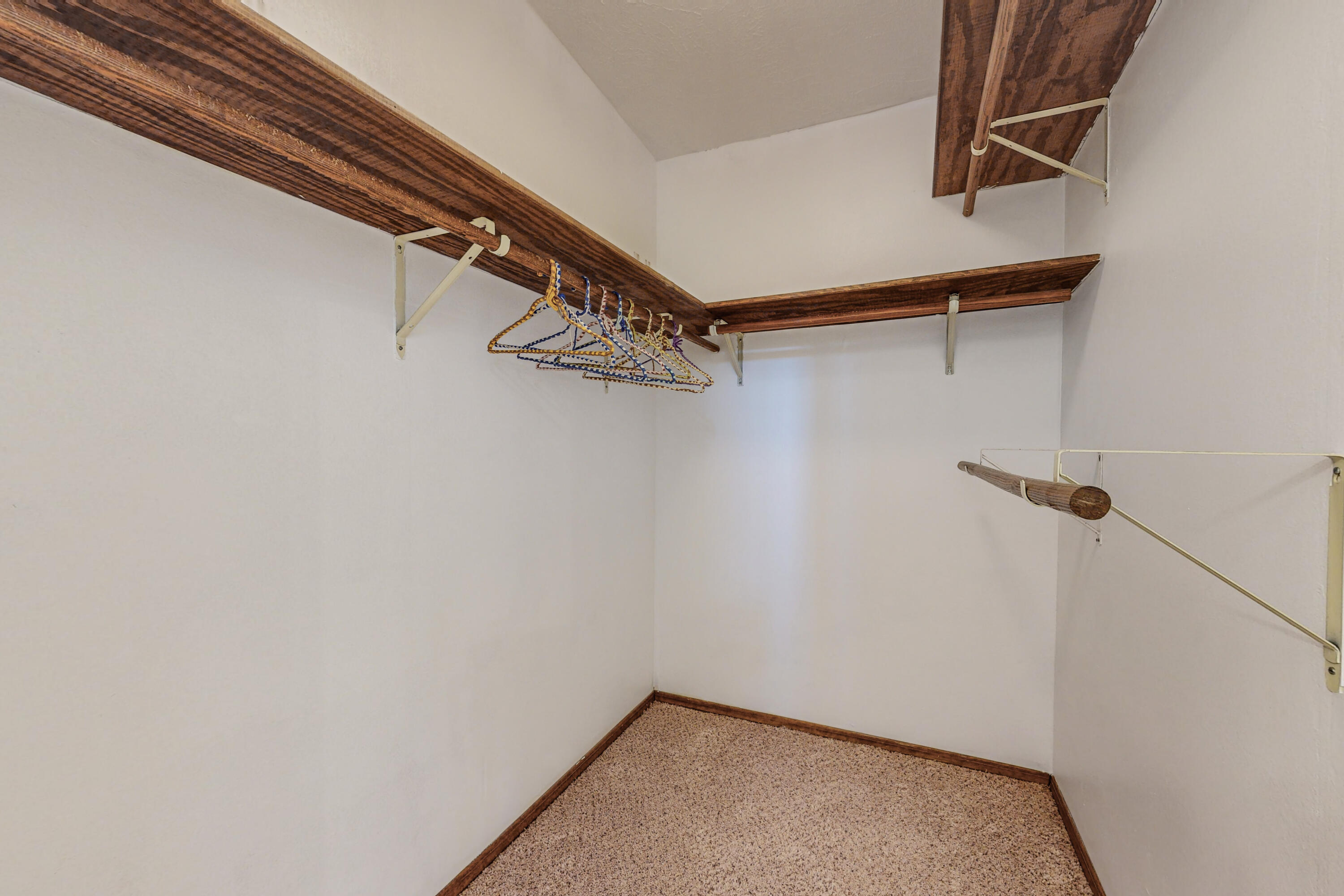 225 A Willow Road NW