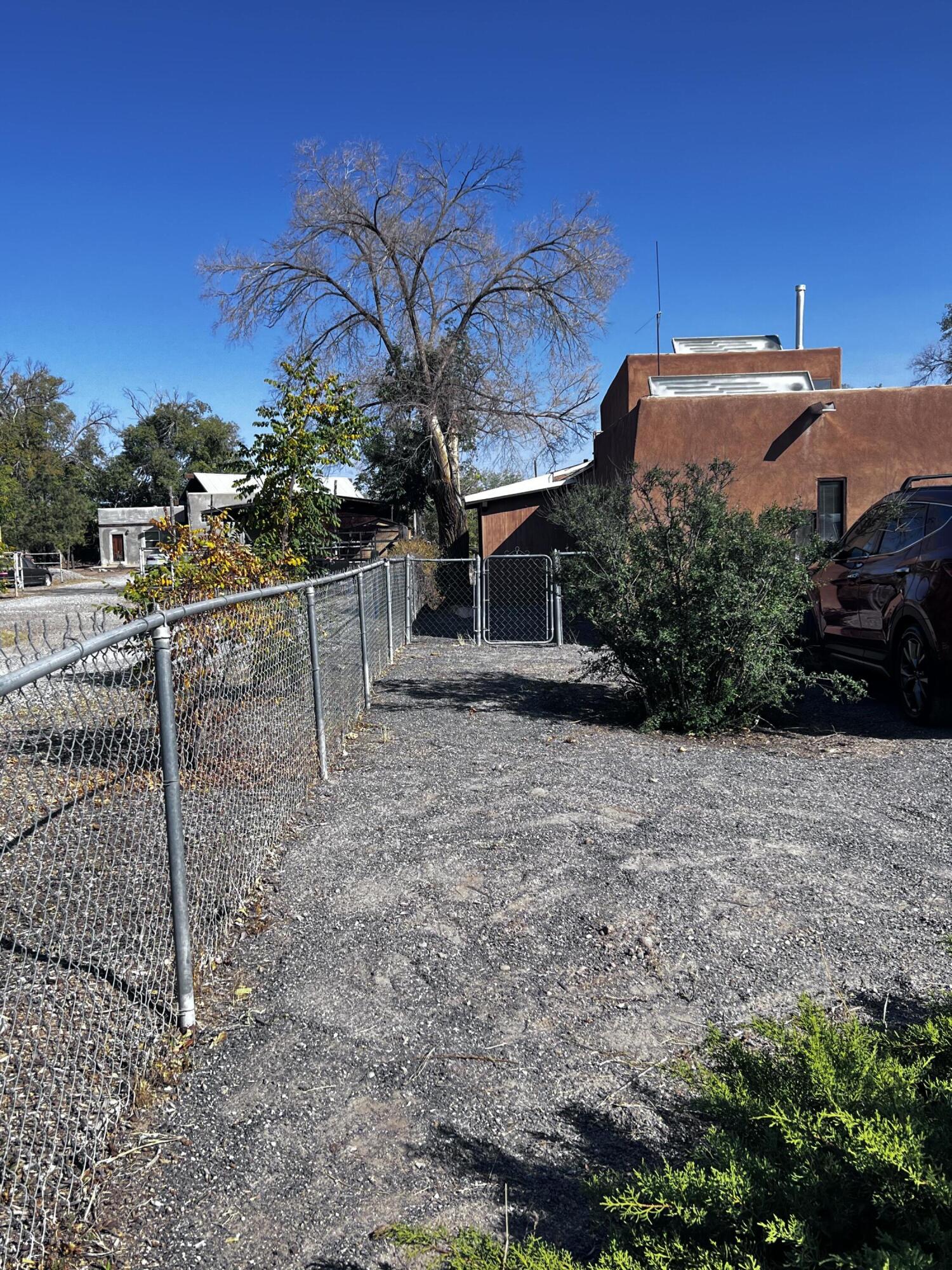 225 A Willow Road NW