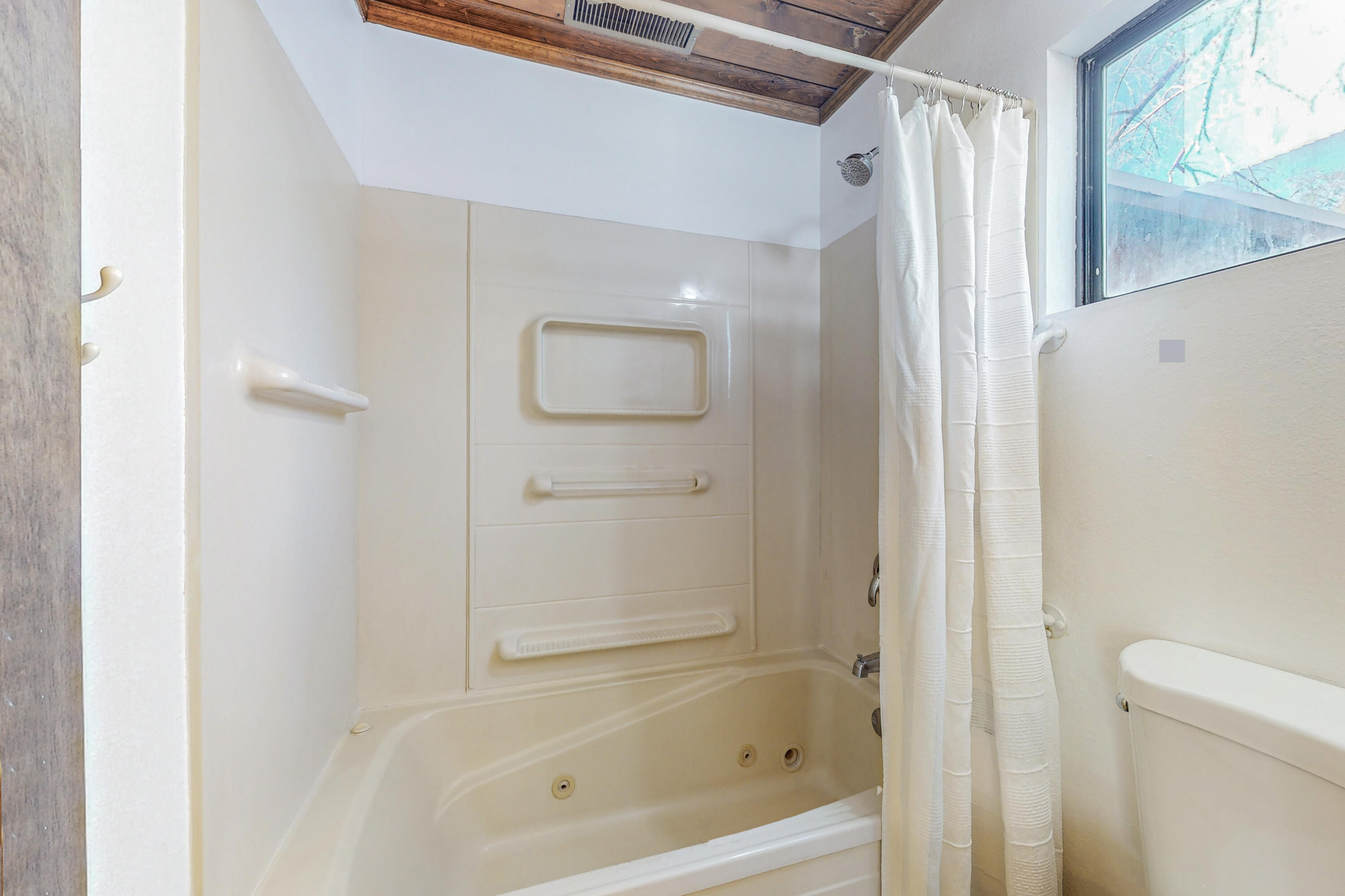 225 A Willow Road NW