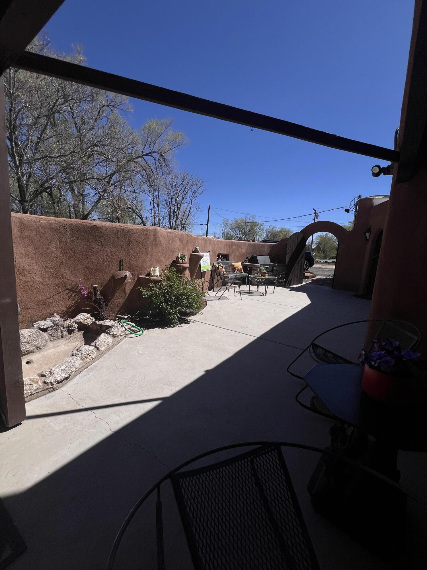 225 A Willow Road NW