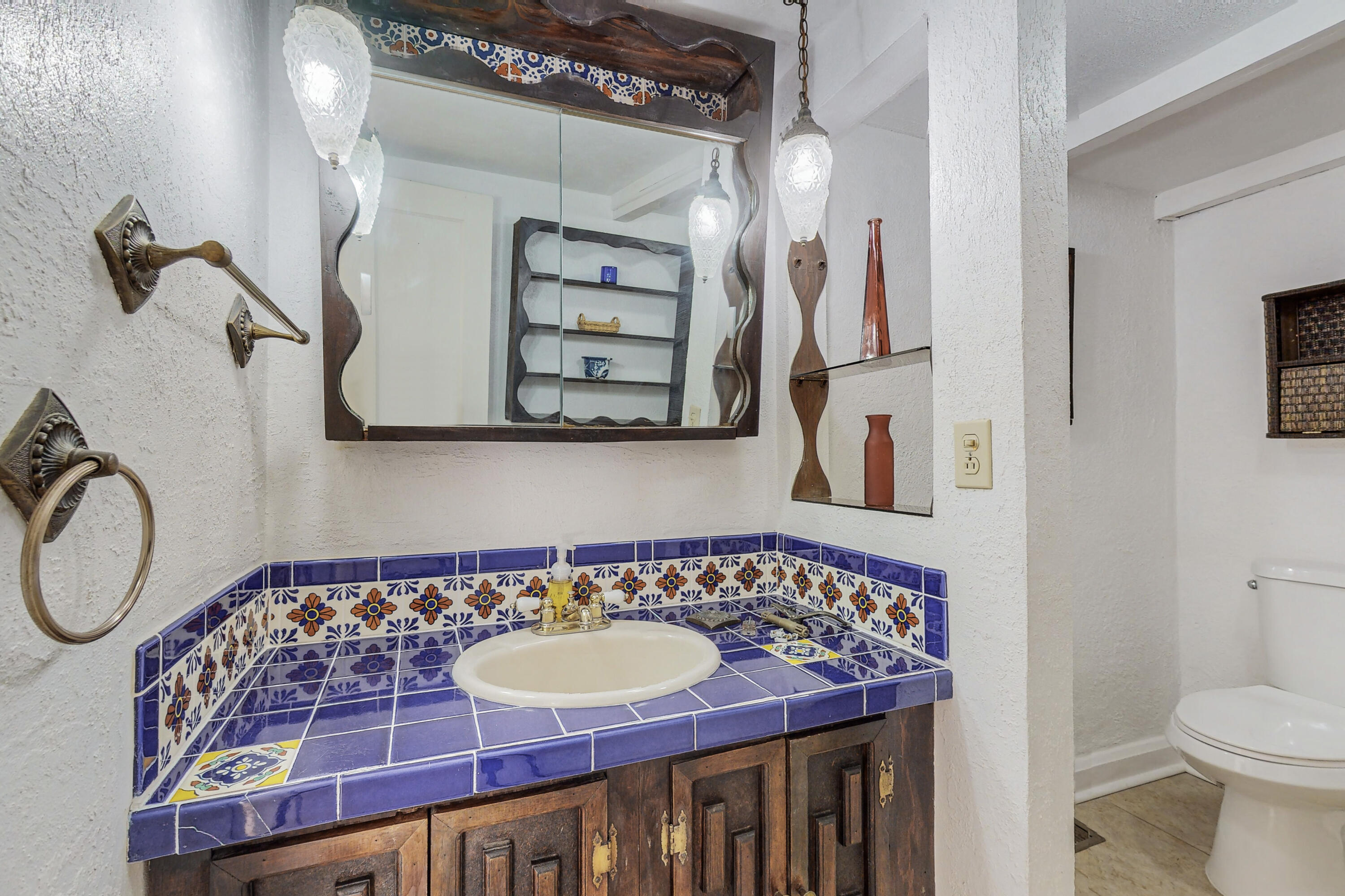 225 A Willow Road NW