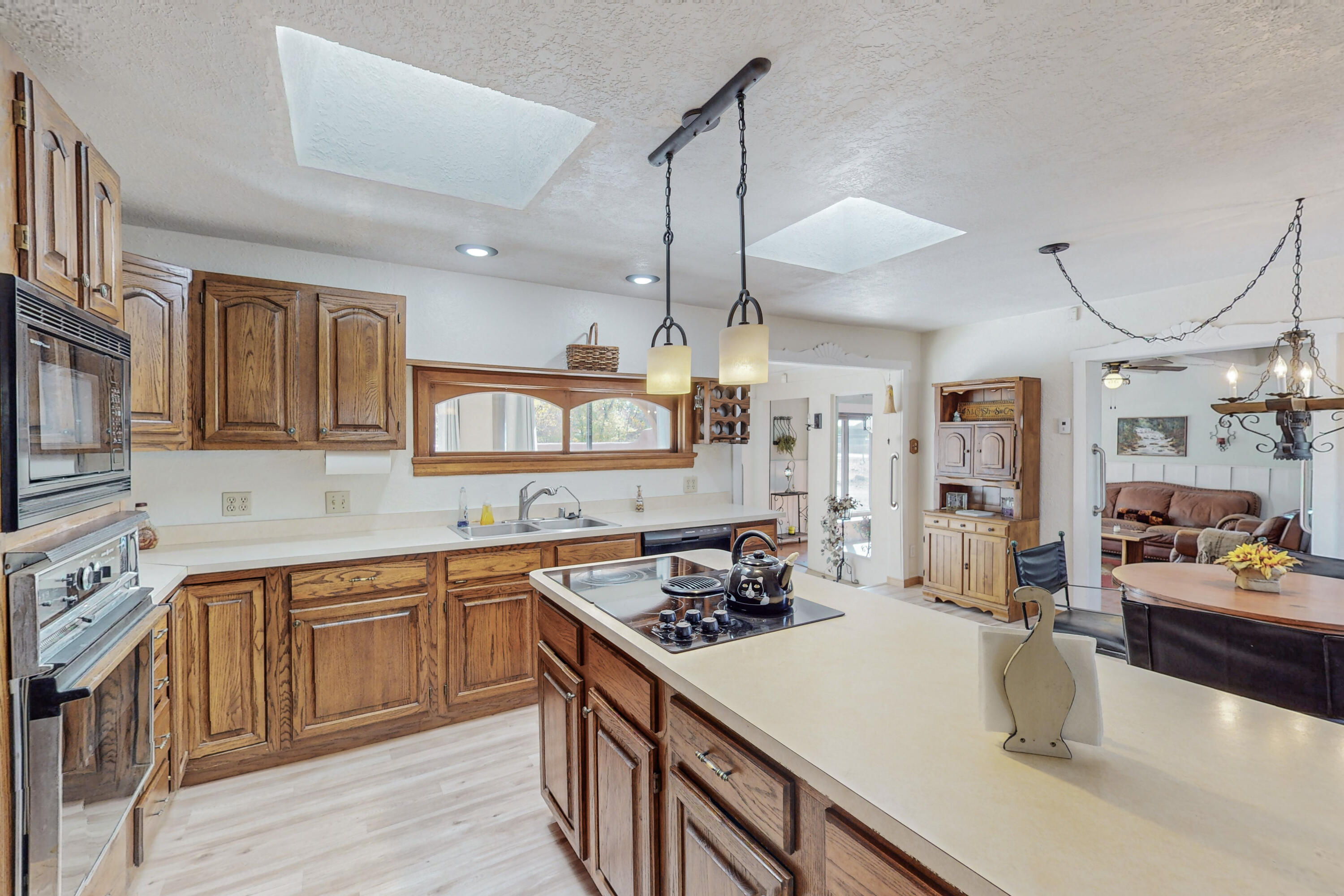 225 A Willow Road NW