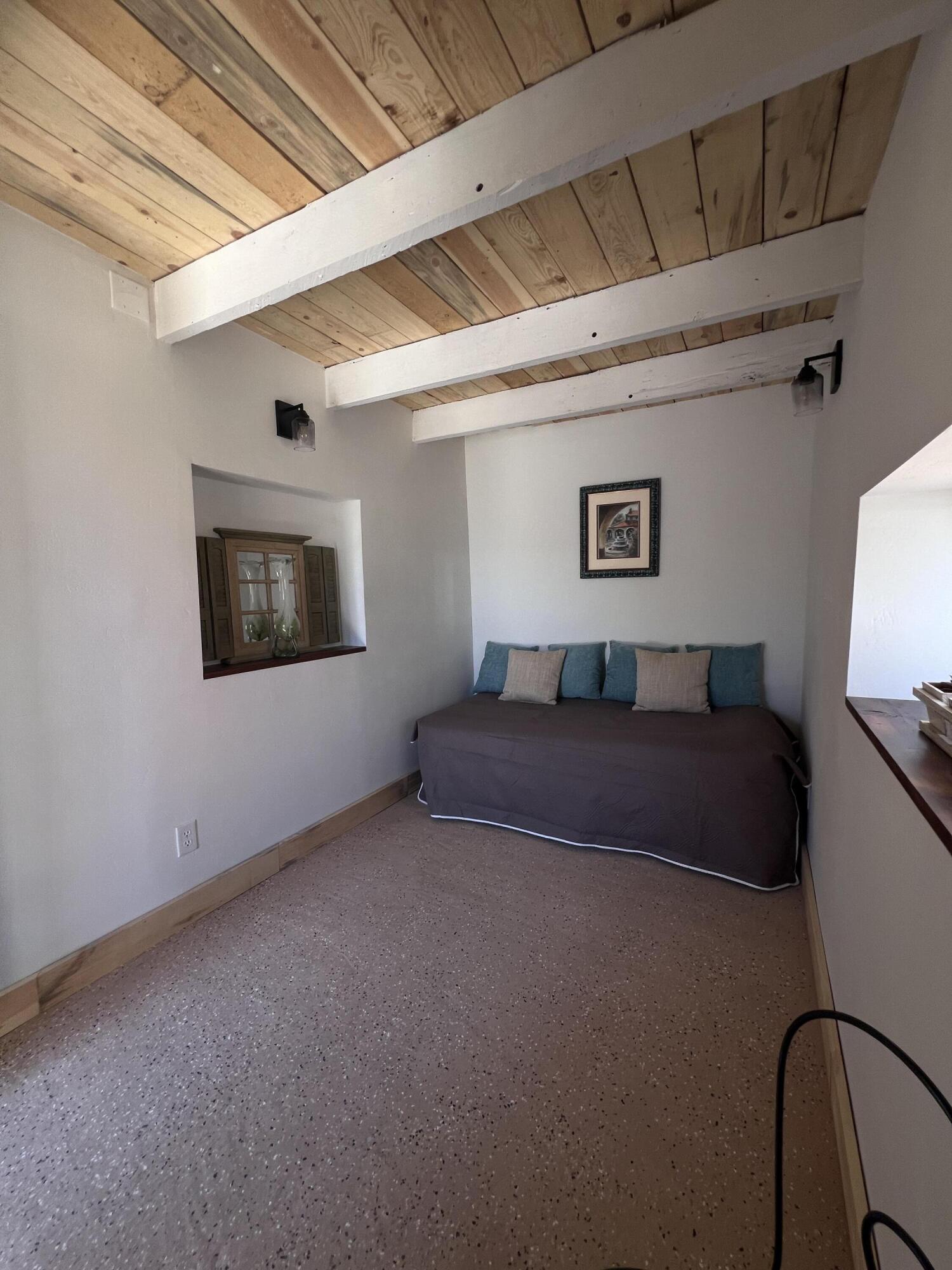 225 A Willow Road NW