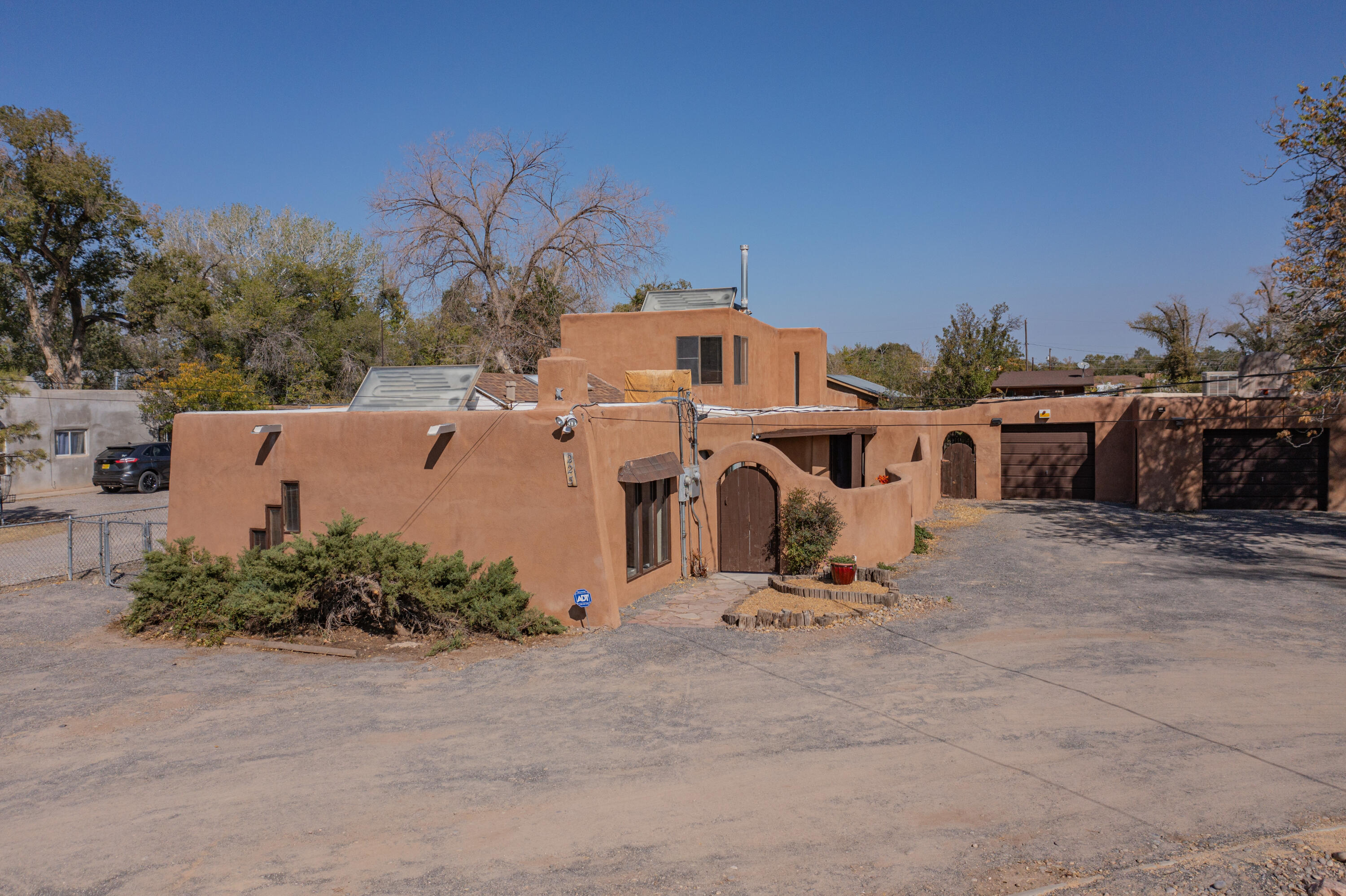 225 A Willow Road NW