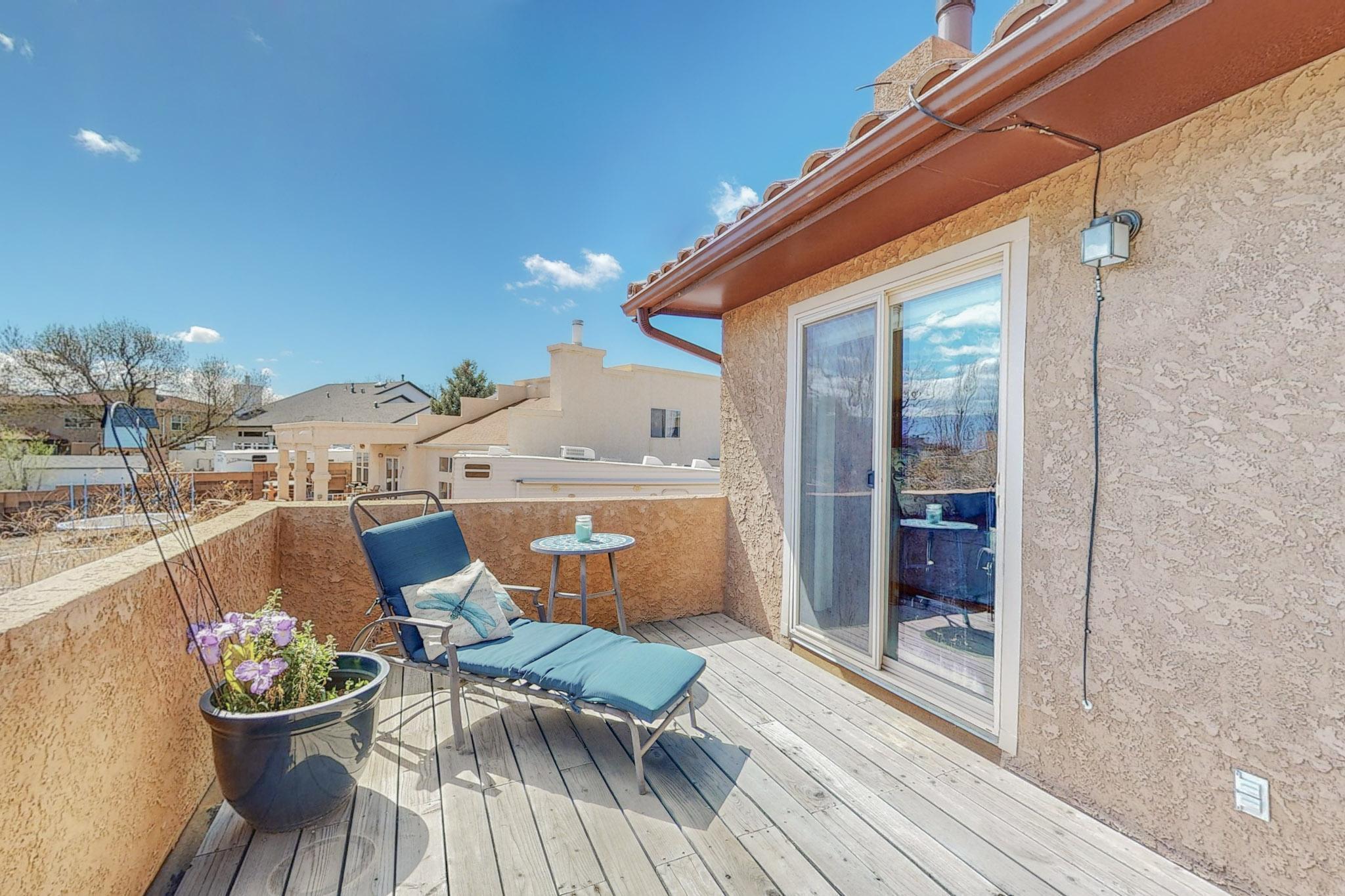 10520 Calle Sombra NW