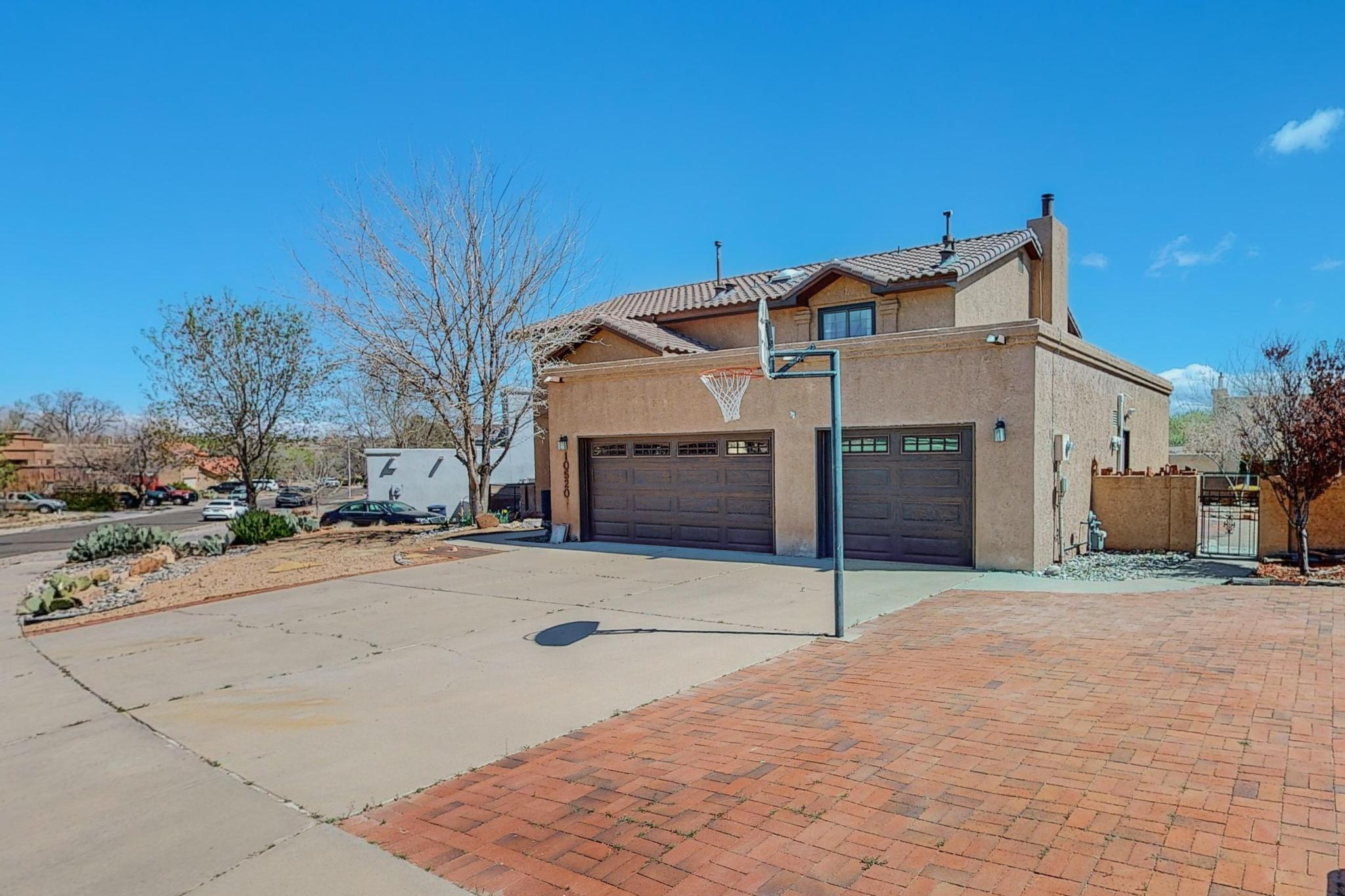 10520 Calle Sombra NW