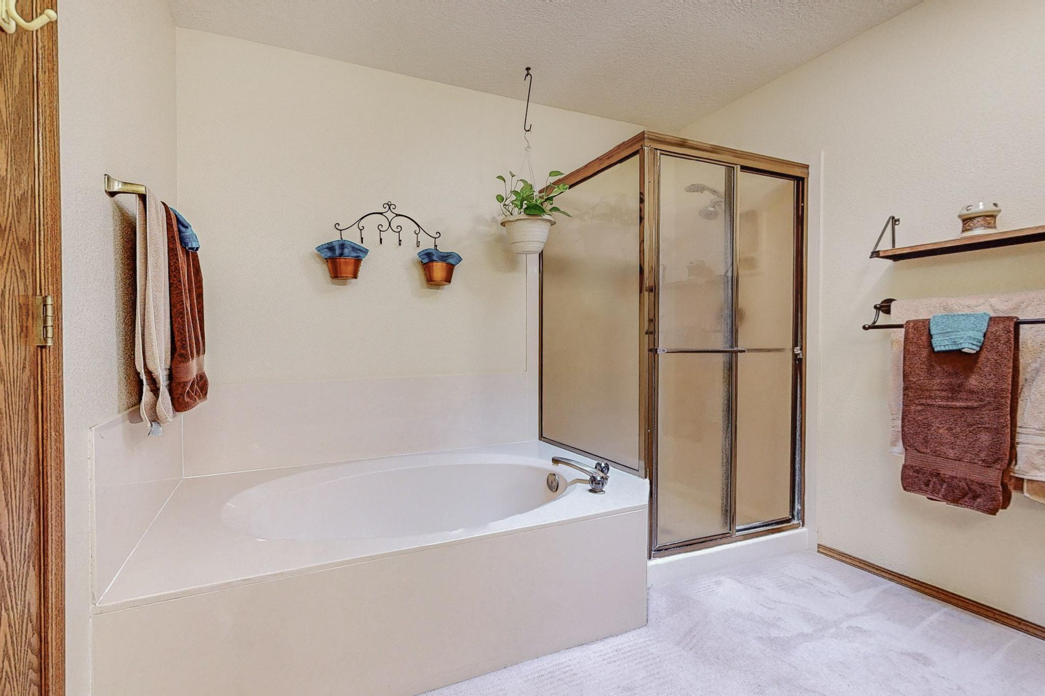 10520 Calle Sombra NW