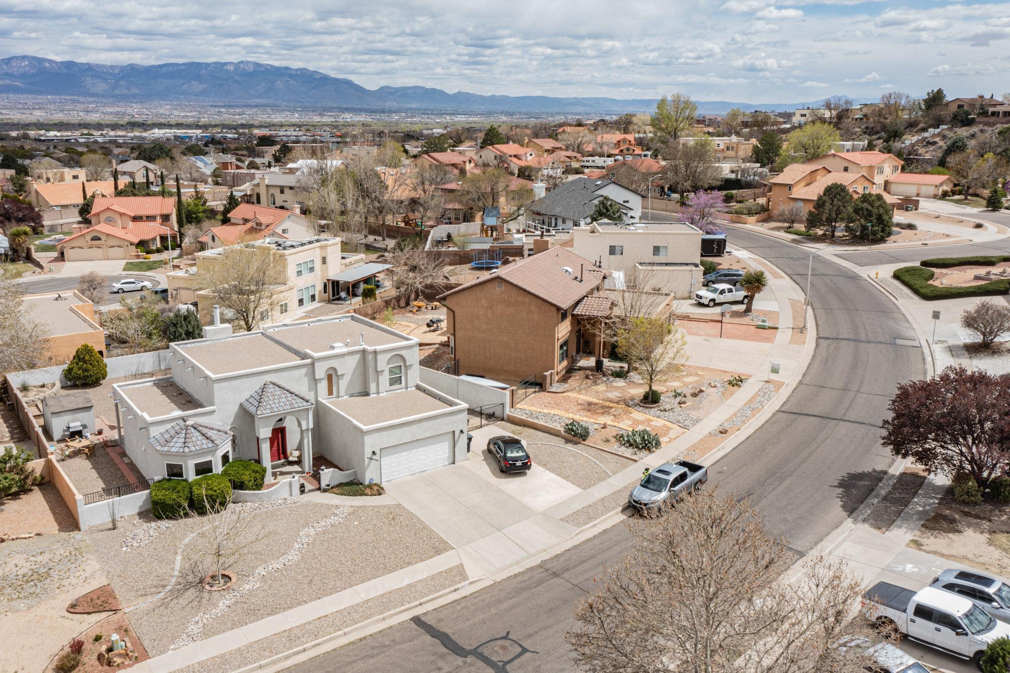 10520 Calle Sombra NW