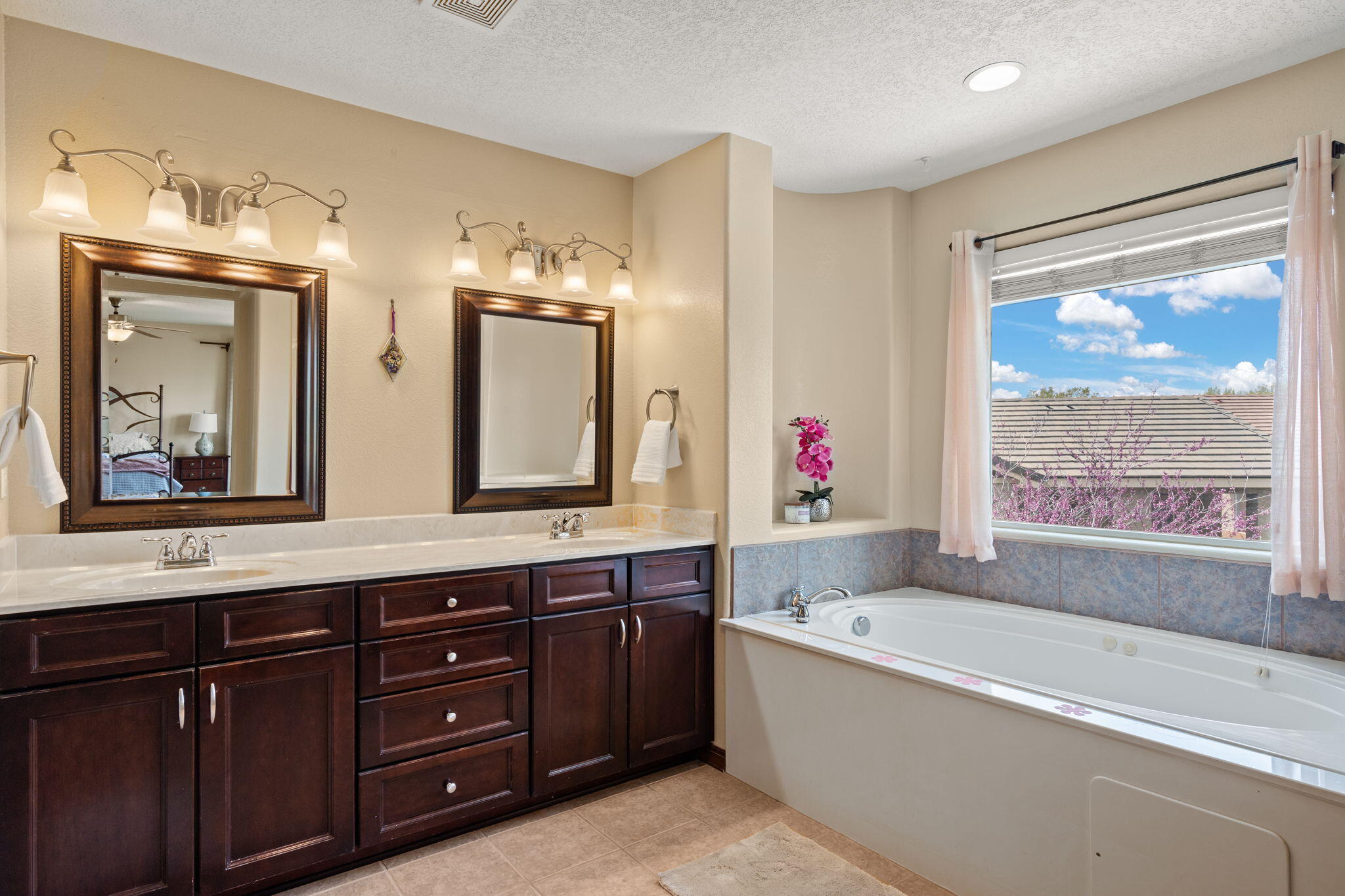 6801 Old Mesa Drive NW