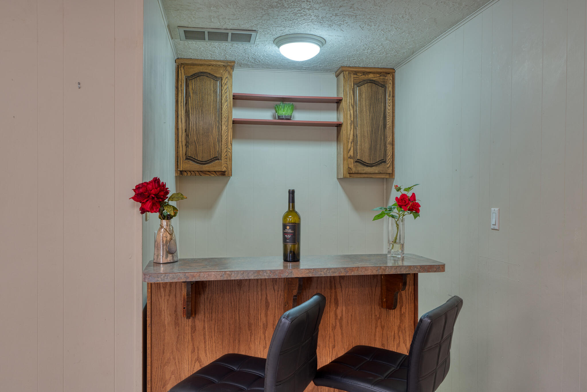 8812 Camino Del Sol NE