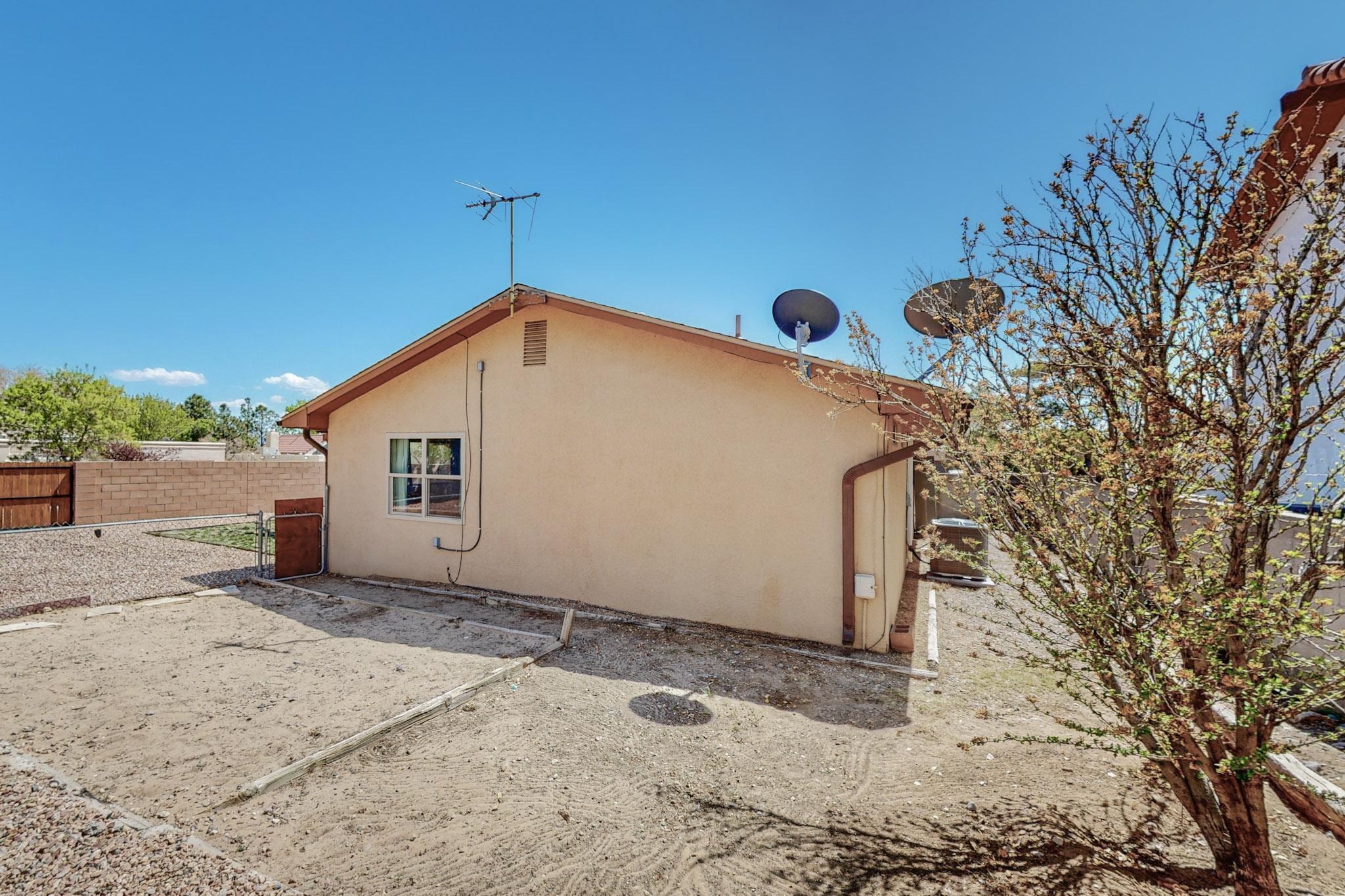 7831 Wagon Mound Court NW