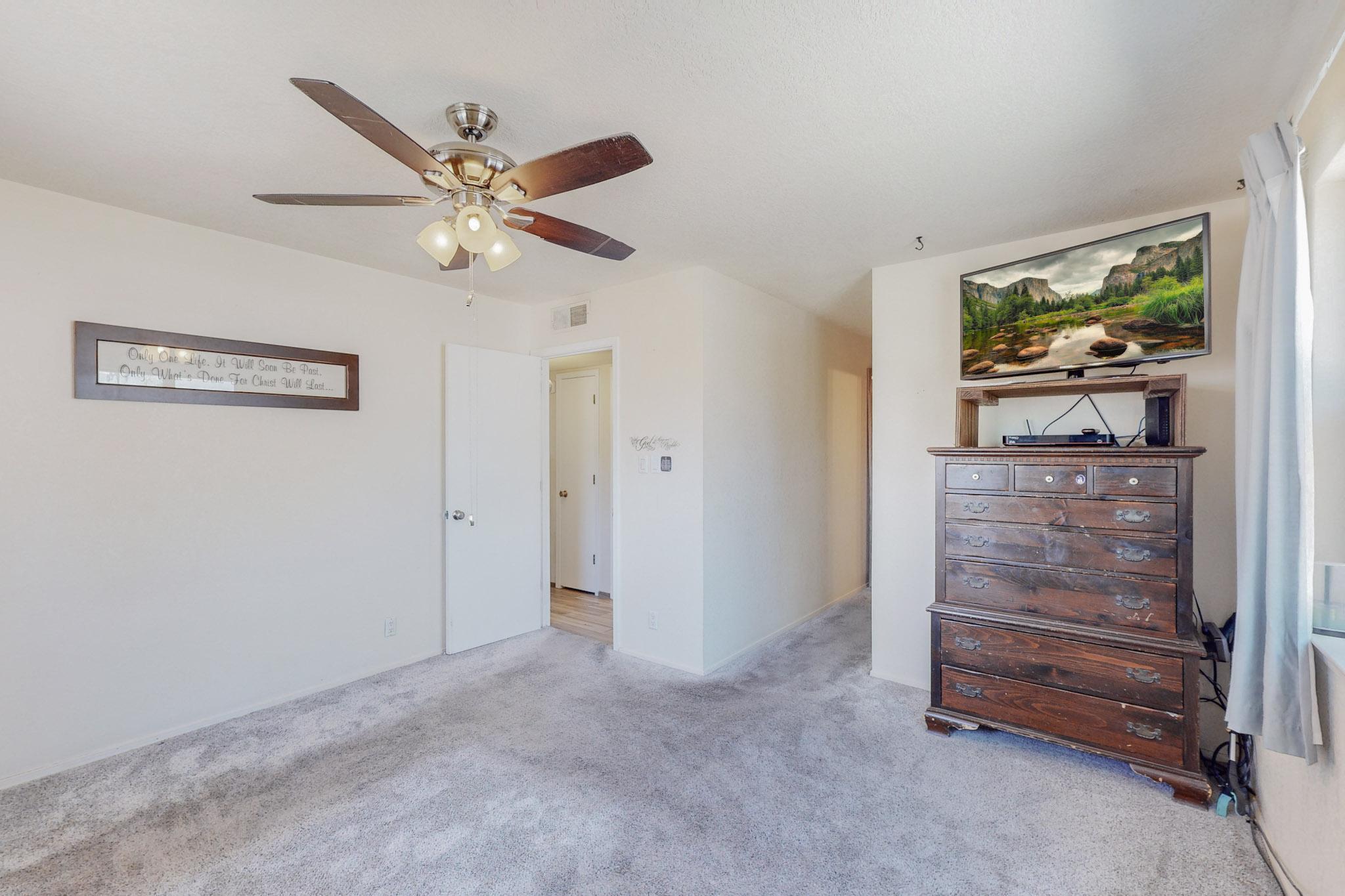 7831 Wagon Mound Court NW