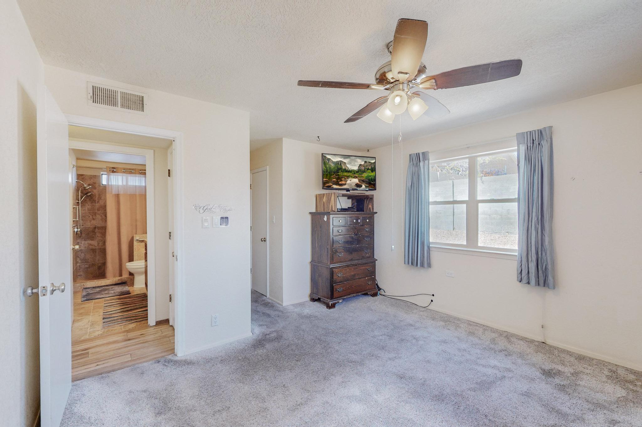 7831 Wagon Mound Court NW