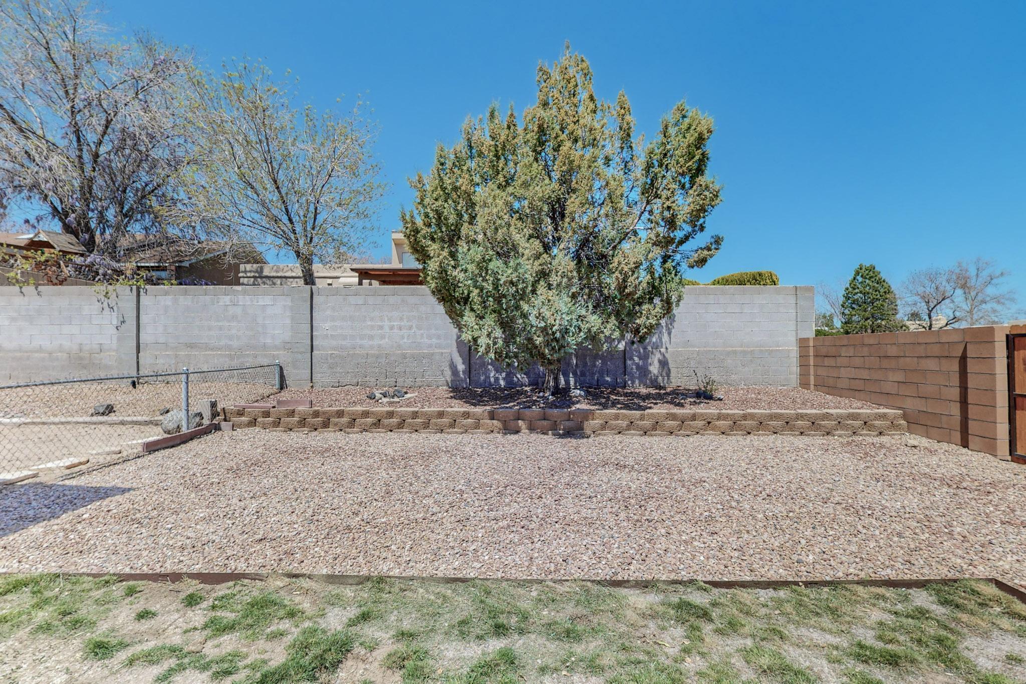 7831 Wagon Mound Court NW