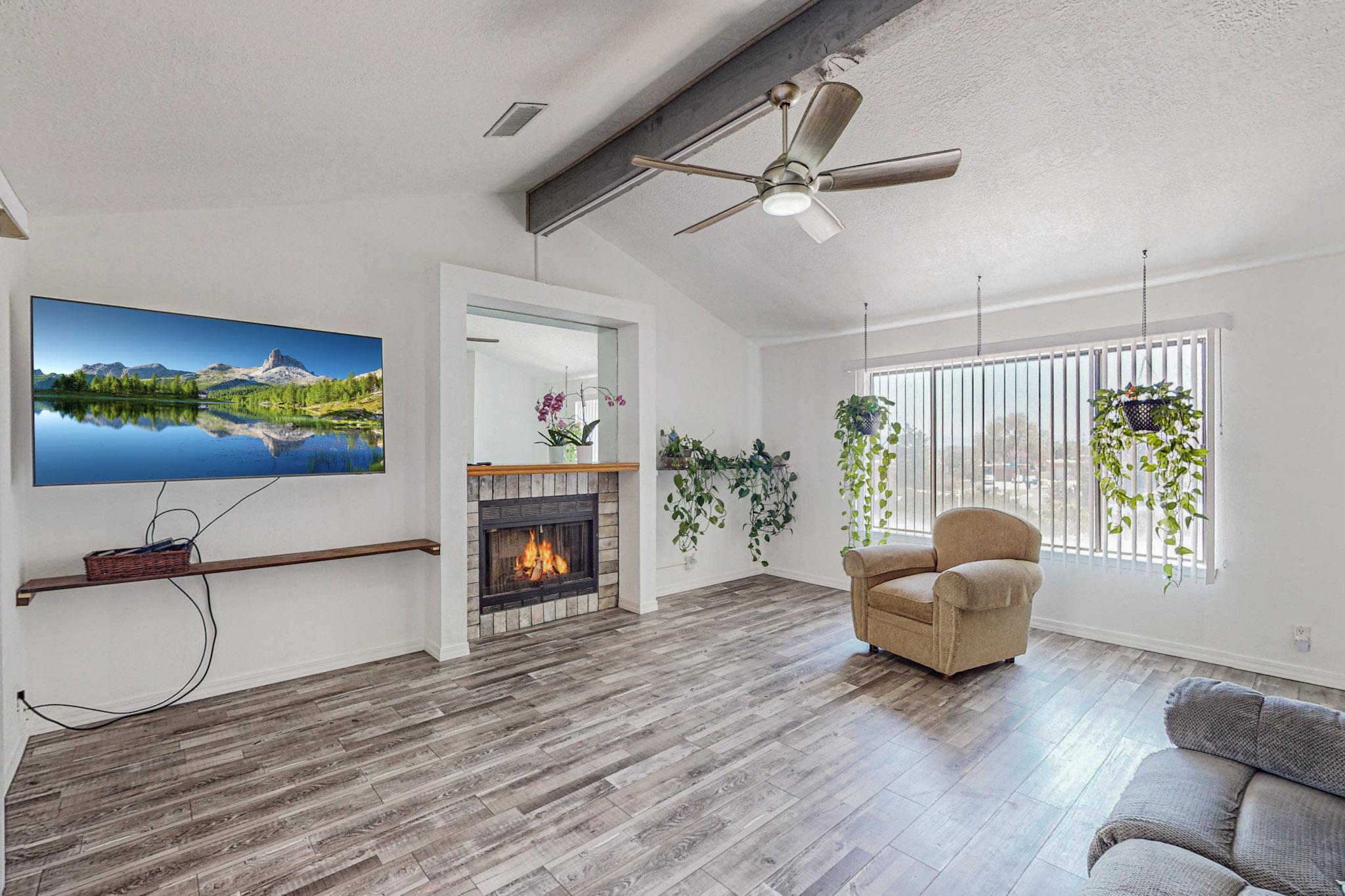 7831 Wagon Mound Court NW