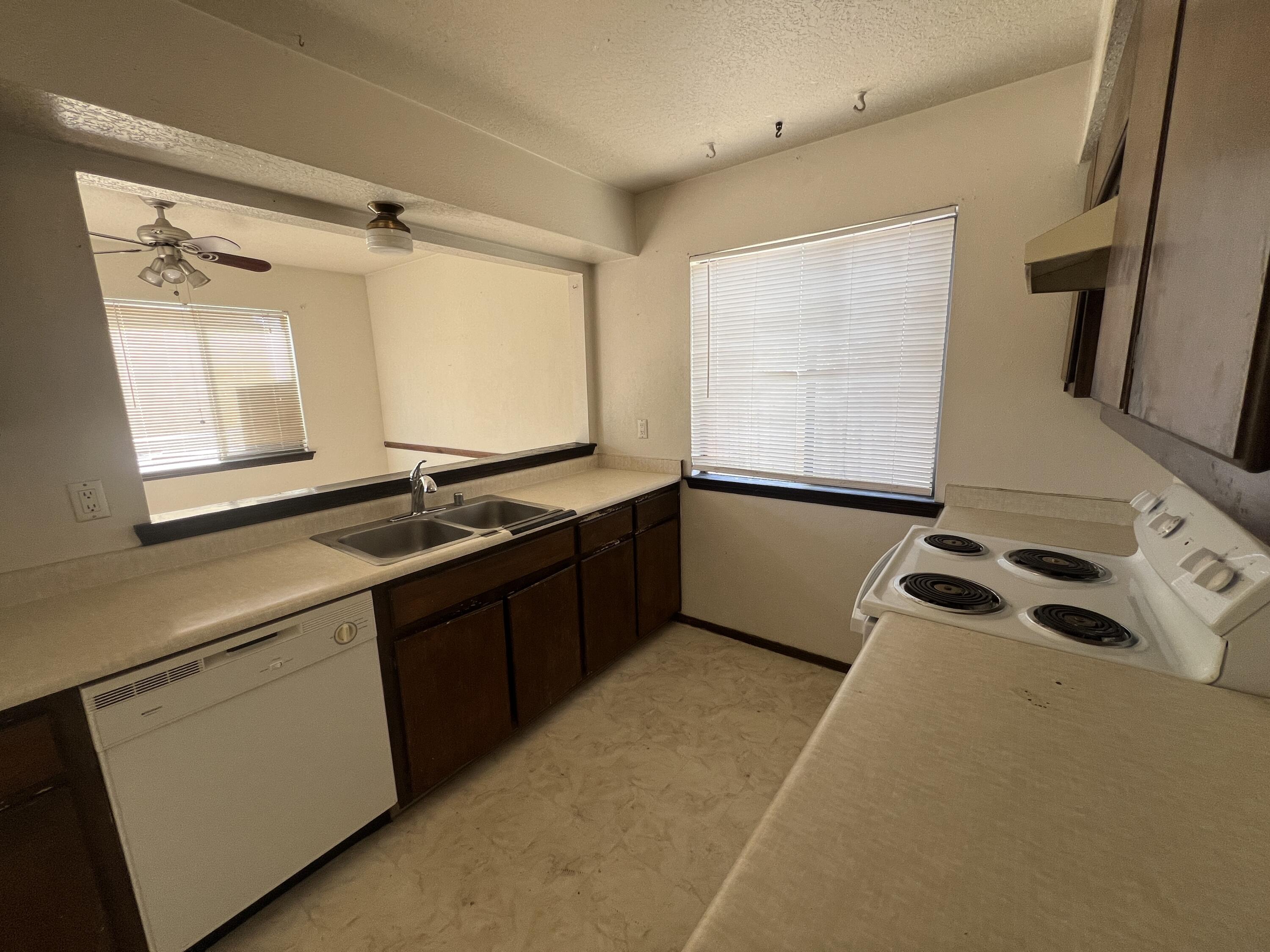 2826 Prenda De Oro Drive NW