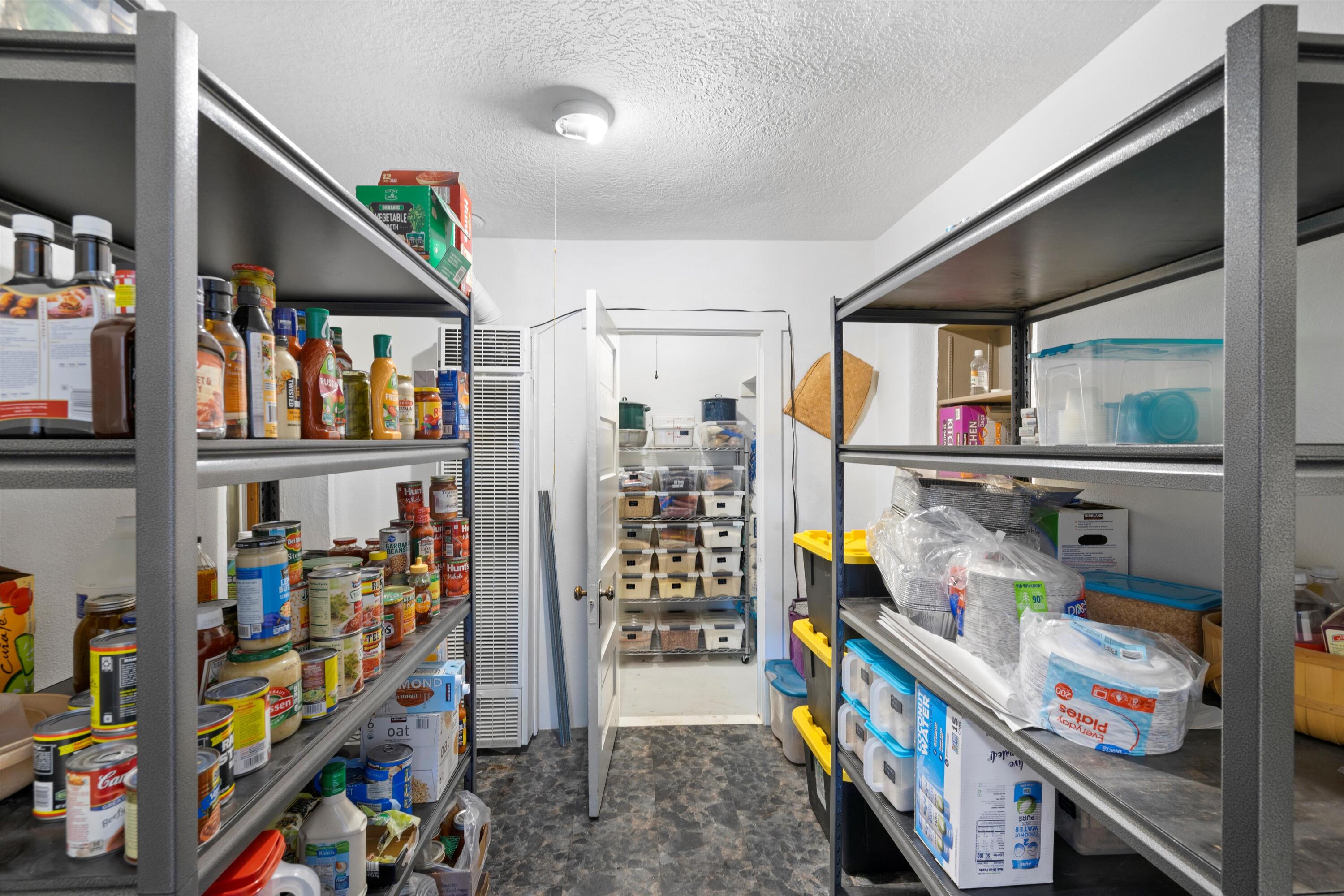 1128 Los Lentes Road NE