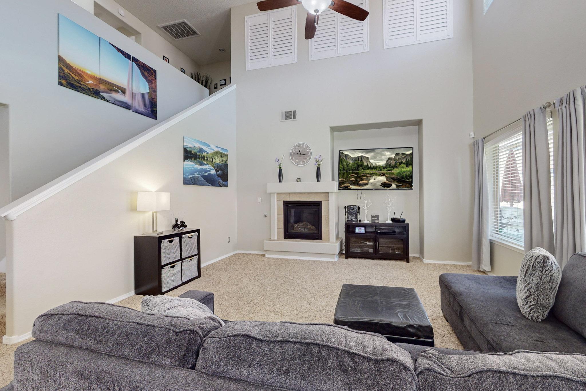 502 Palo Alto Drive NE