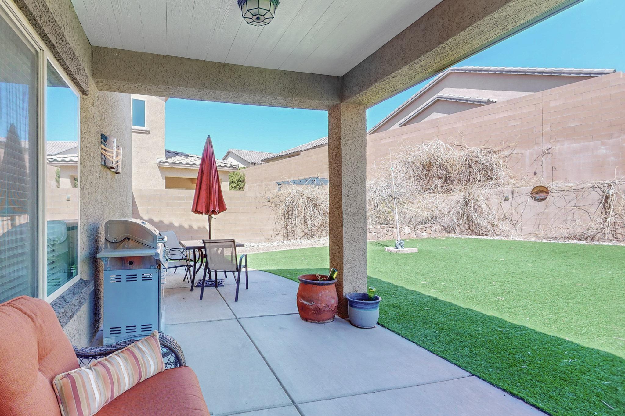 502 Palo Alto Drive NE