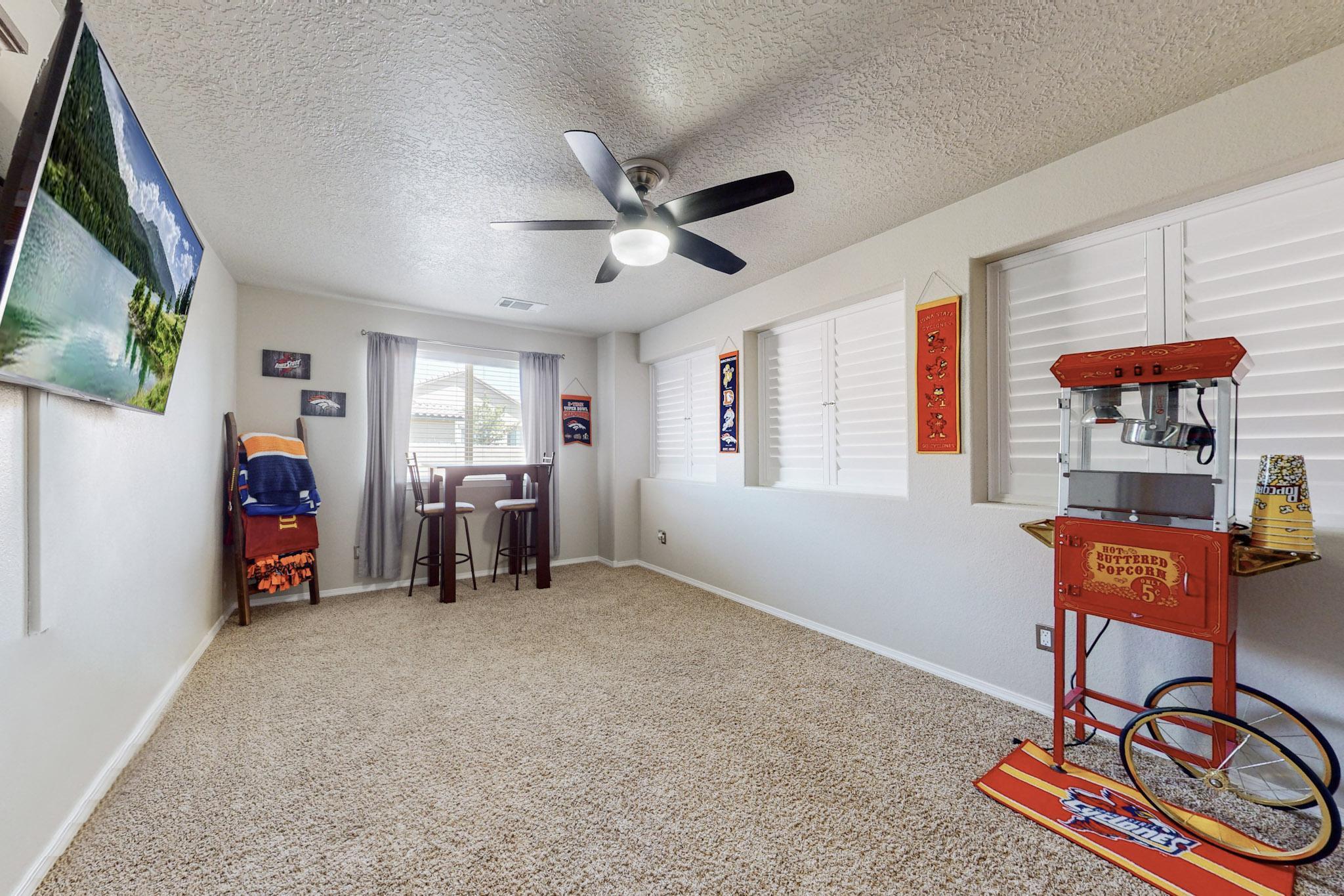 502 Palo Alto Drive NE