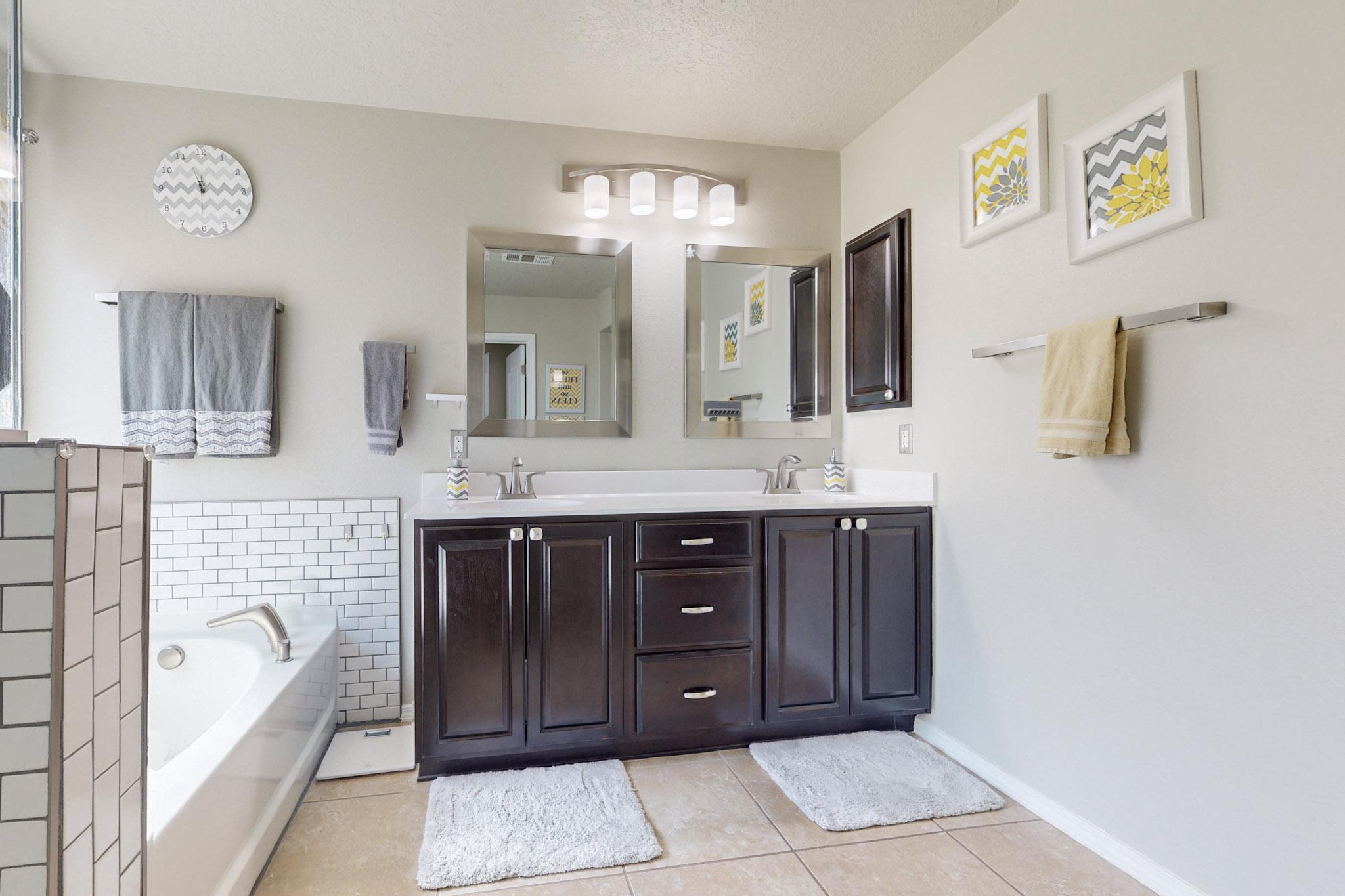 502 Palo Alto Drive NE