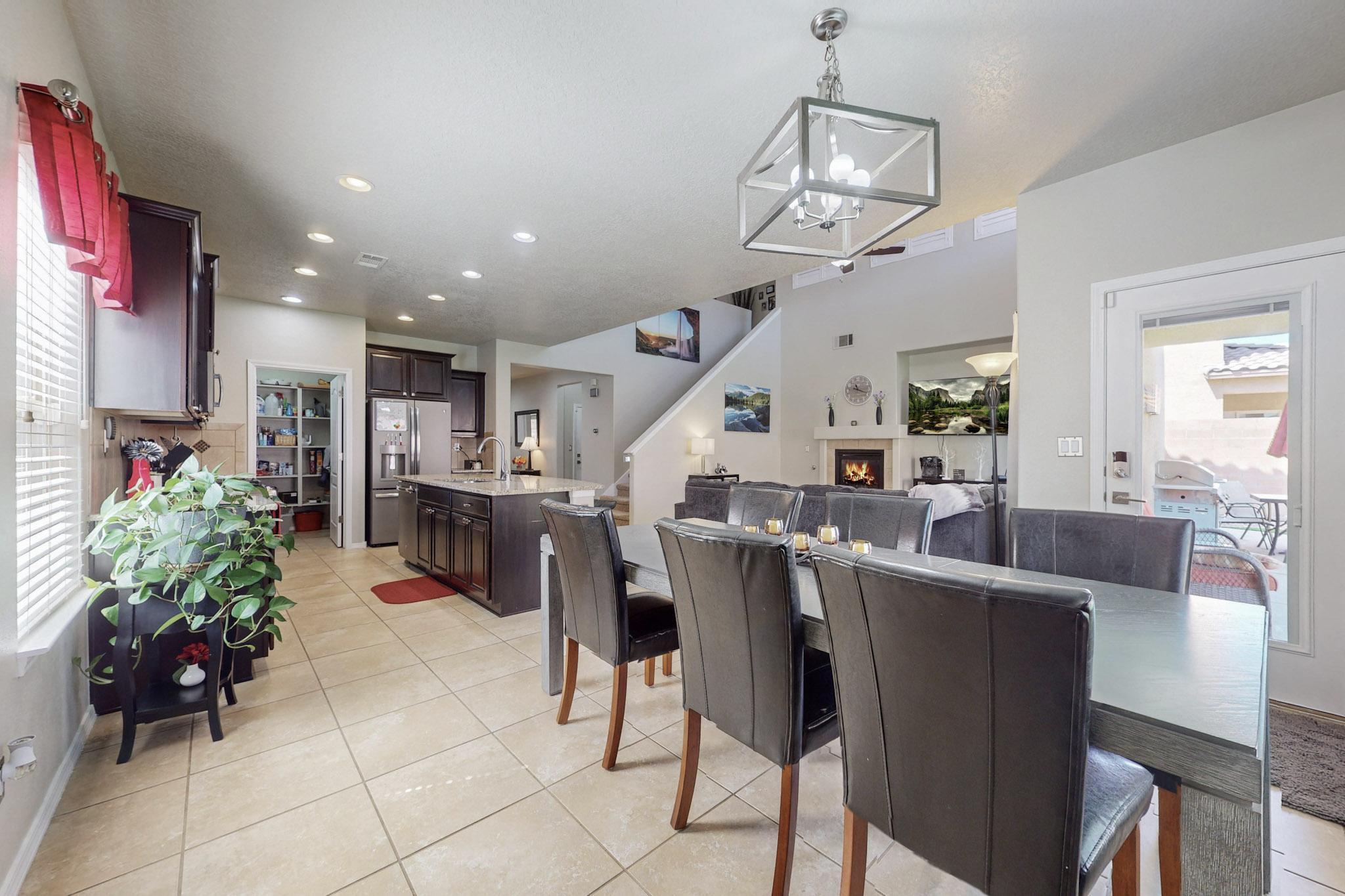 502 Palo Alto Drive NE